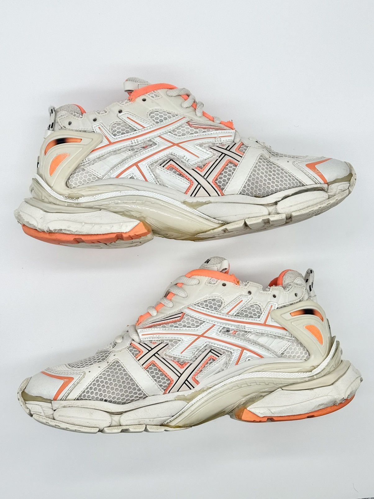 Balenciaga Size 11 - Balenciaga Runner Sneaker White Orange Size US 11 / EU 44 - 3 Thumbnail