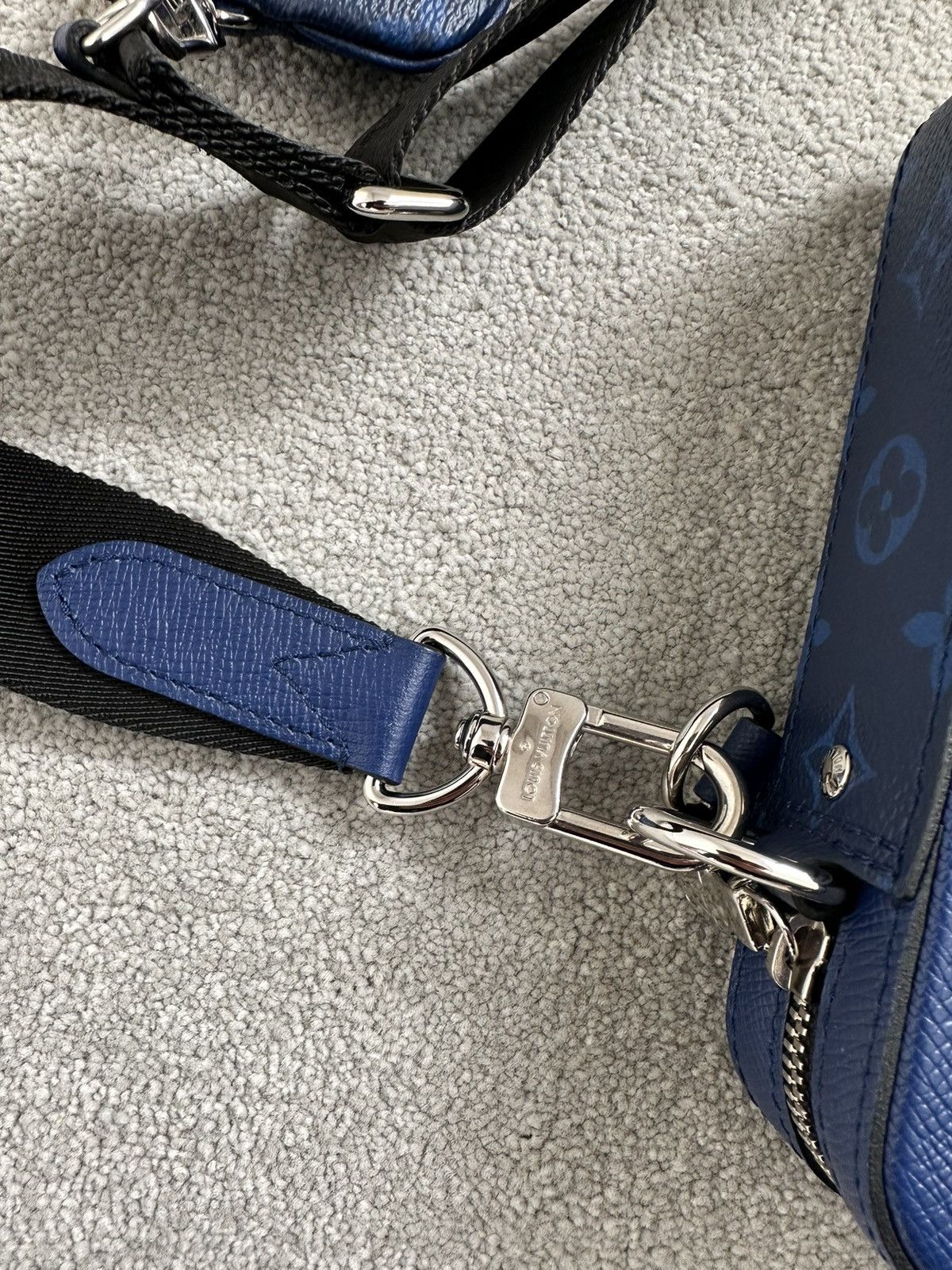 Louis Vuitton Louis Vuitton Trio Messenger Bag Size ONE SIZE - 8 Thumbnail