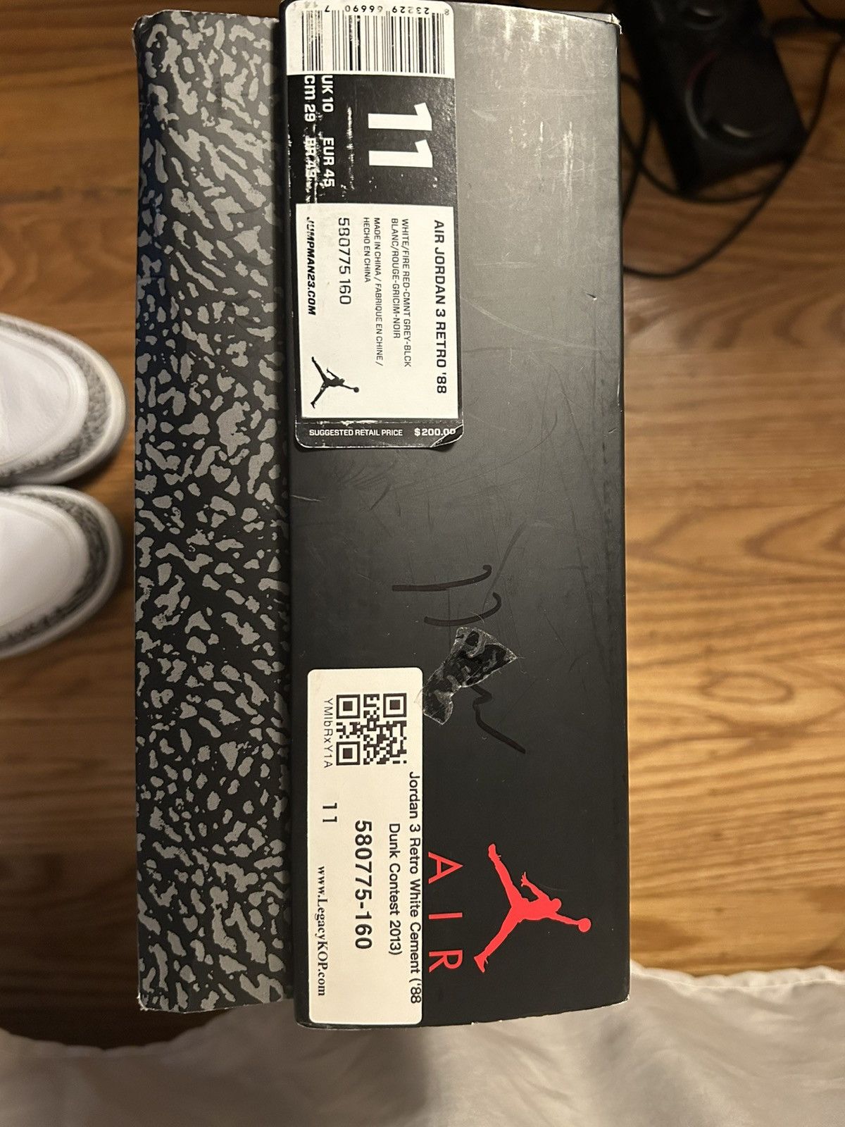 Jordan Brand Air Jordan 3 Retro White Cement 88’ Dunk Contest Size 11 Size US 11 / EU 44 - 10 Thumbnail