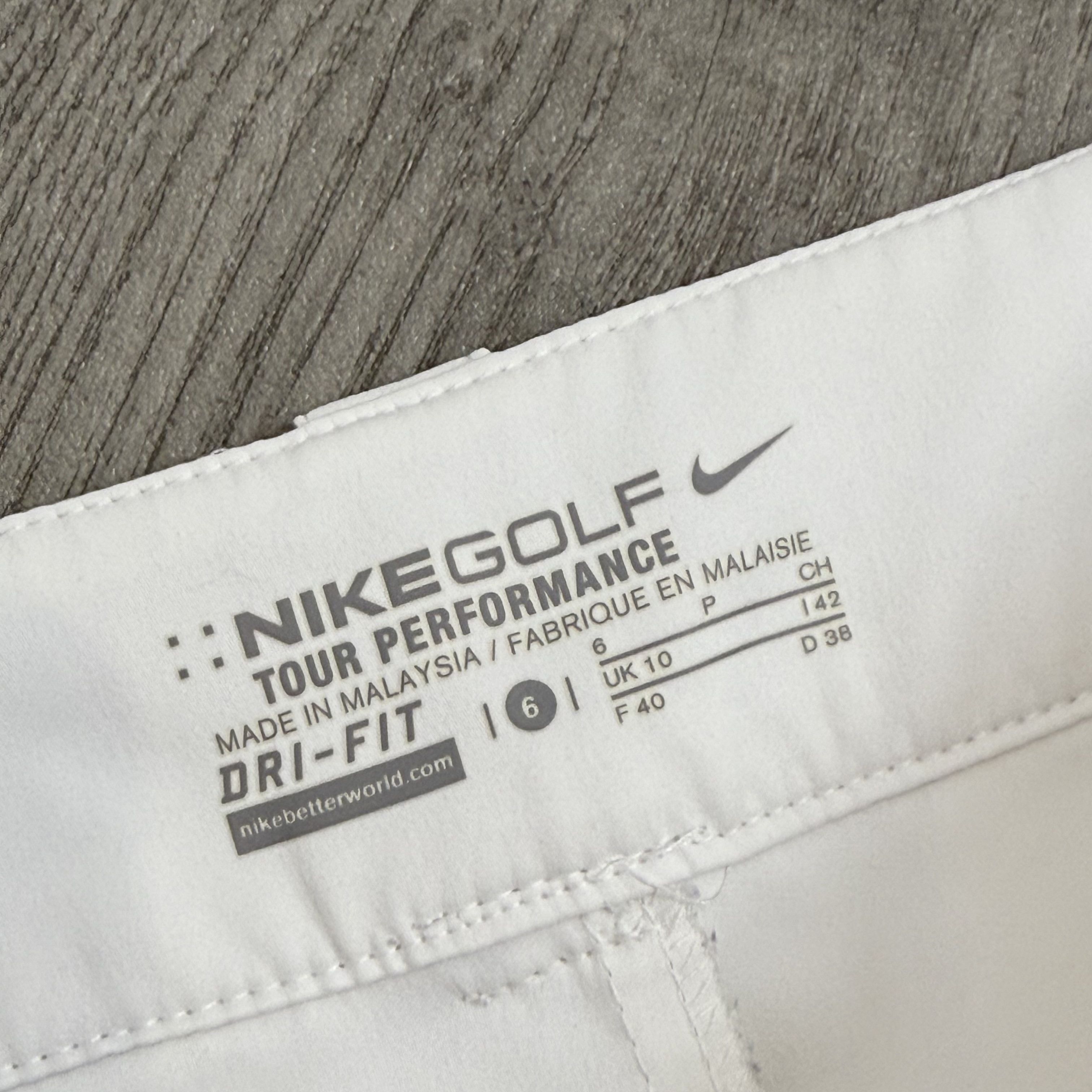 Nike Vintage Nike 90s White Tennis Golf Old Money Midi Skirt Size 28" / US 6 / IT 42 - 14 Thumbnail