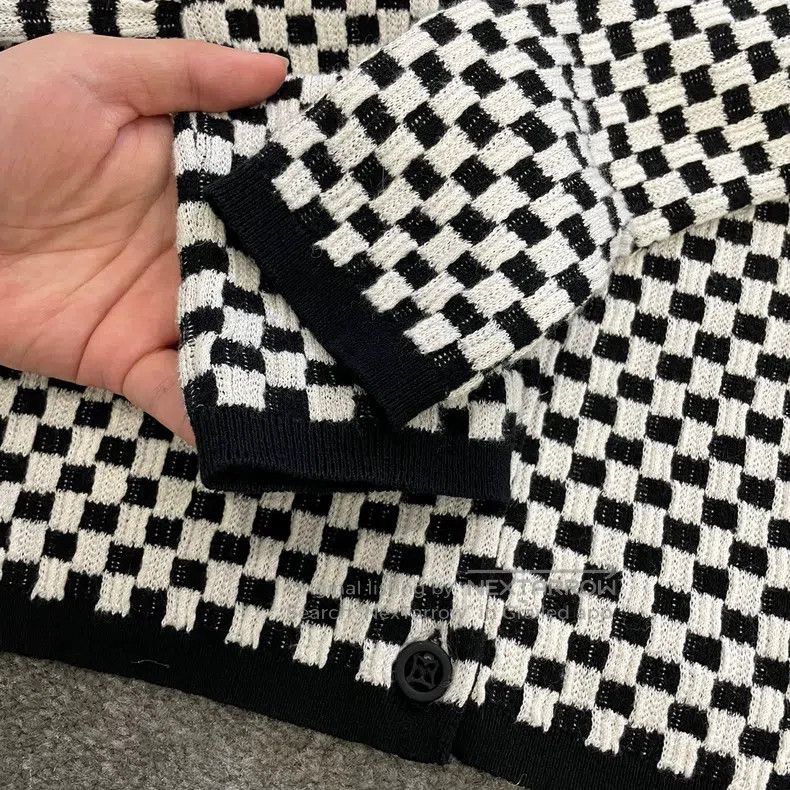 Louis Vuitton Louis Vuitton Black and white checkerboard knit cardigan s Size S / US 4 / IT 40 - 4 Thumbnail