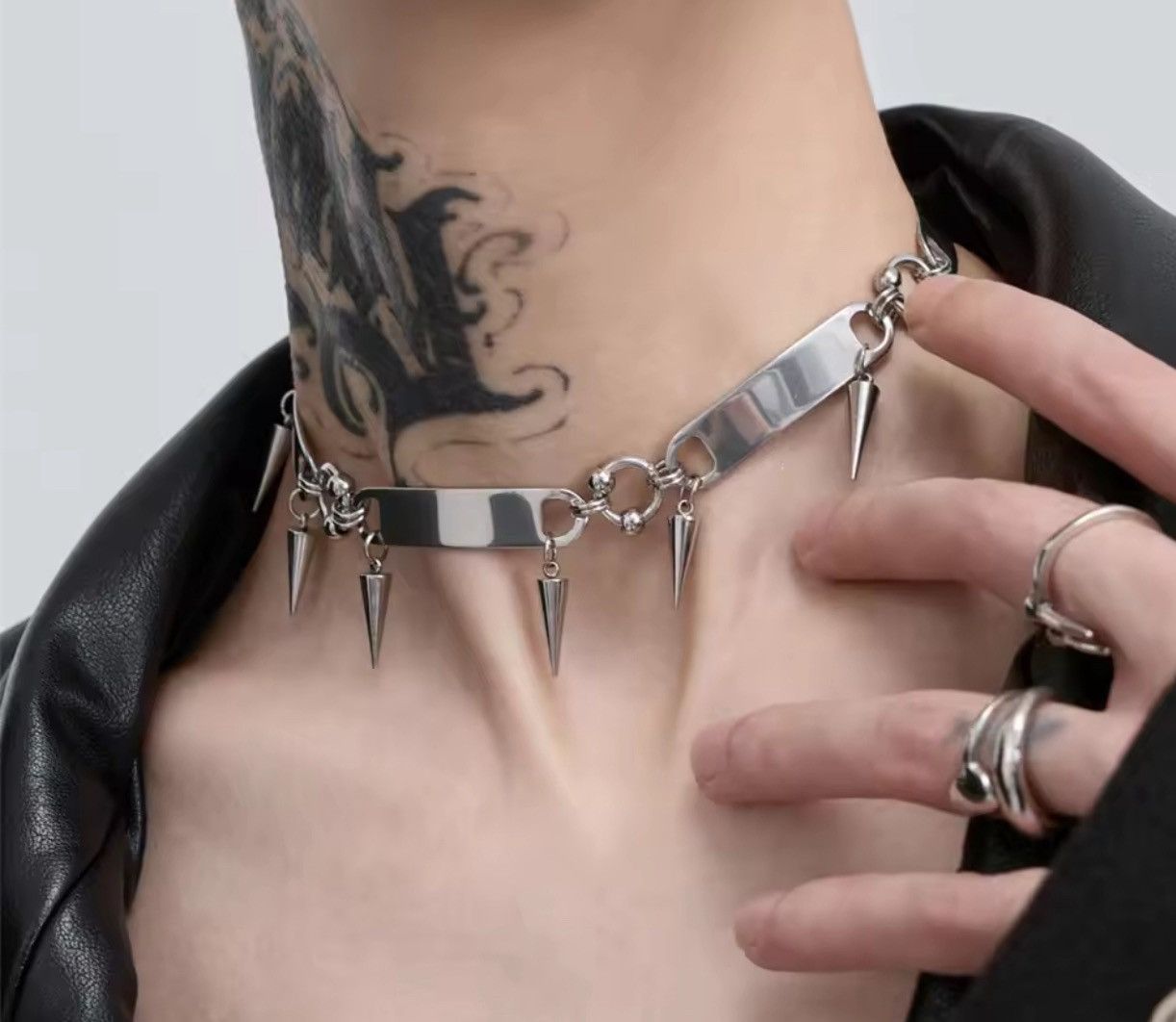 Jewelry Spike Rivet Necklace Size ONE SIZE - 2 Thumbnail