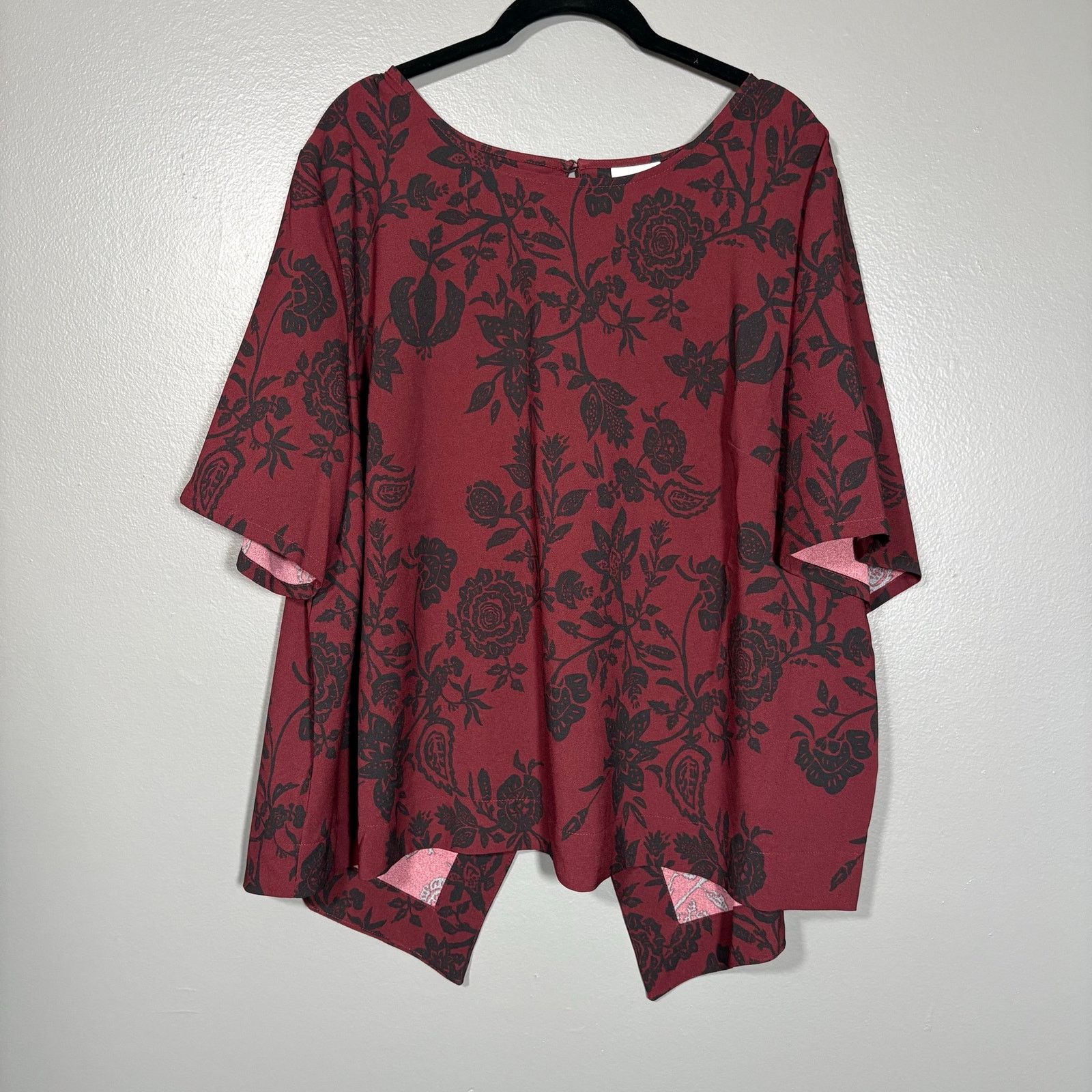 Other Ava & Viv Wine Red & Black Goth Floral Split Back Top Size 3XL / US 20-22 - 1 Thumbnail