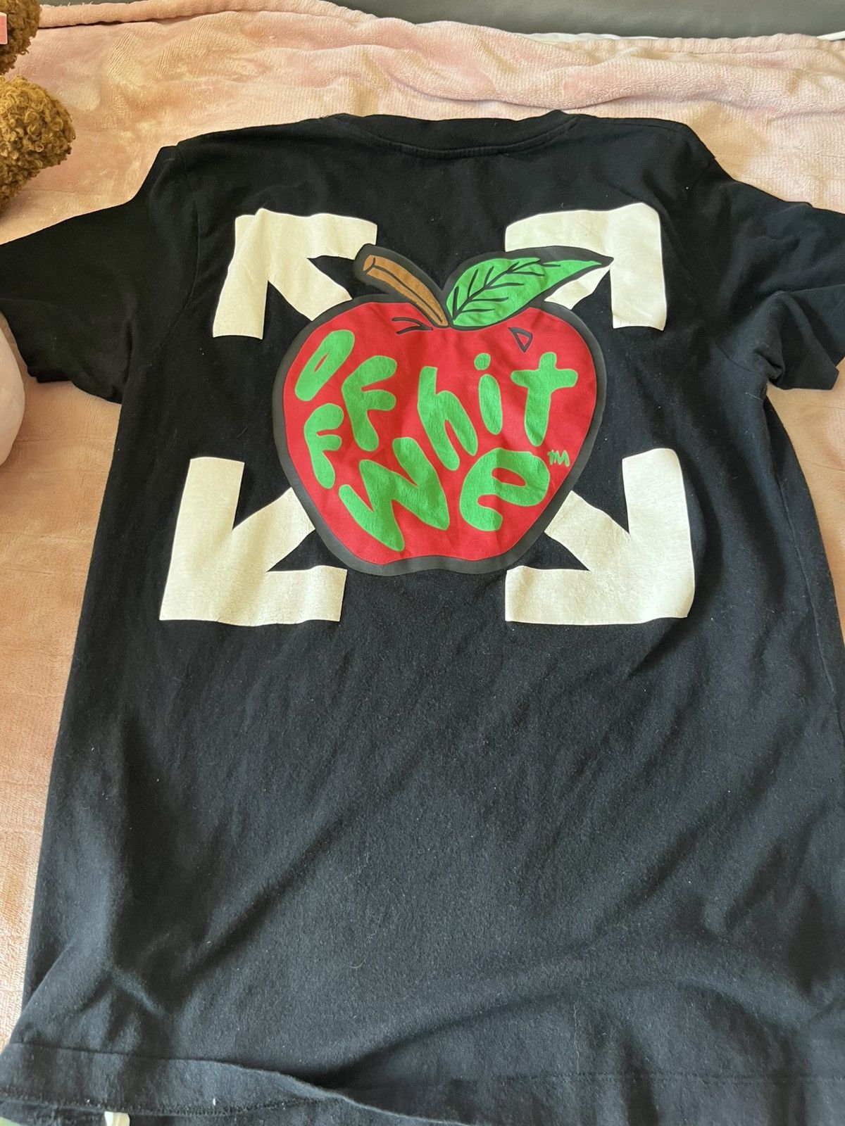 Off-White Off-White Apple Over Tee ‘Black/Red’ Size US S / EU 44-46 / 1 - 7 Thumbnail