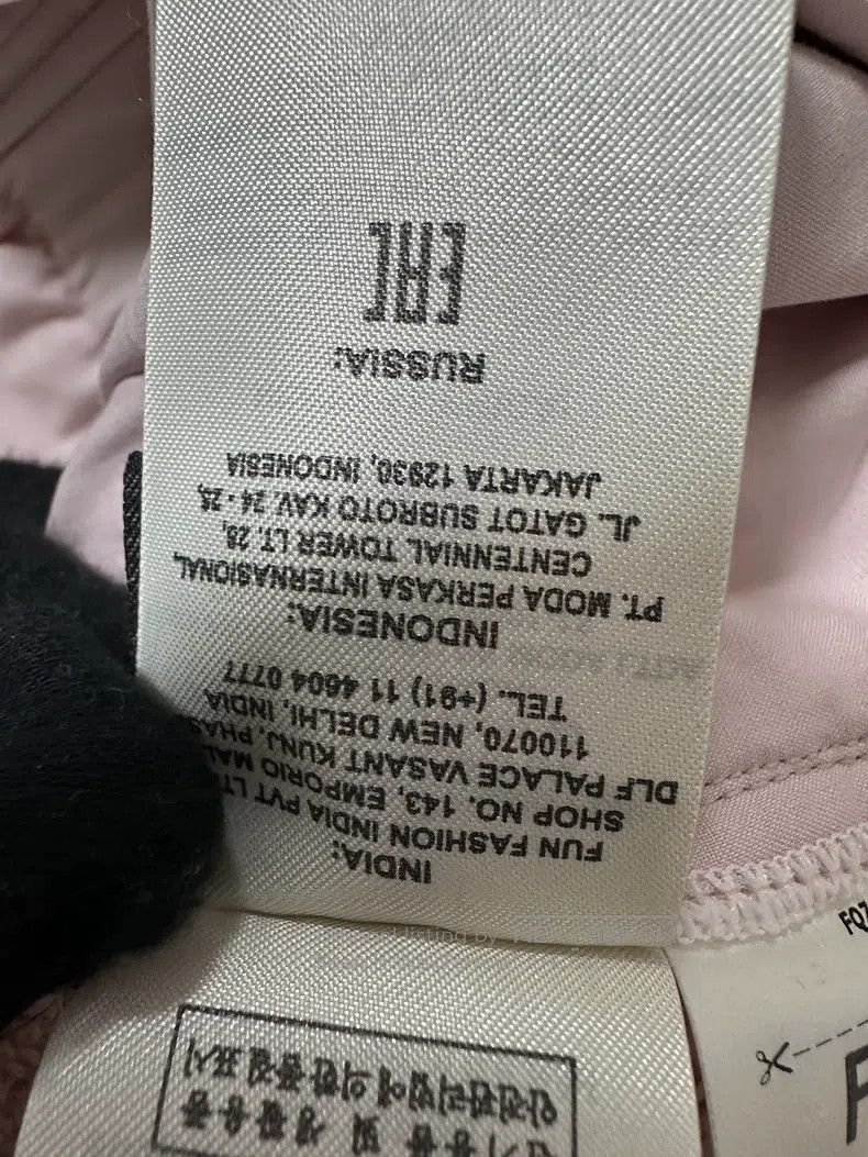 Fendi Fendi Pink short dress for runway Size 26" / US 2 / IT 38 - 6 Thumbnail