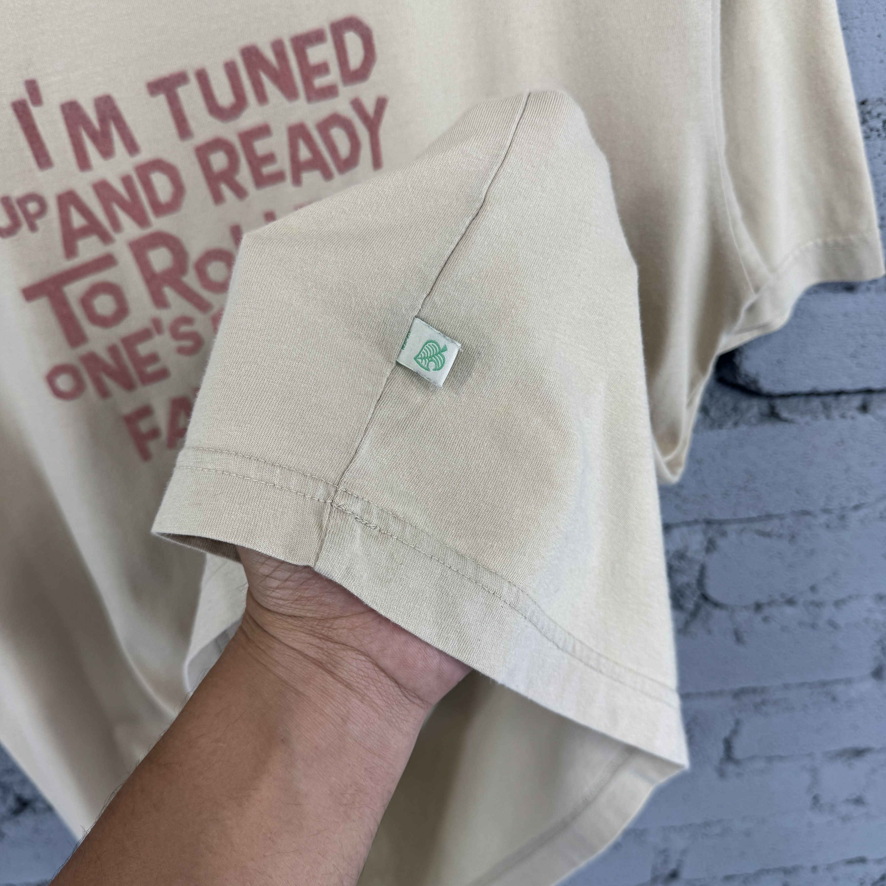 Anime Uniqlo Animal Crossing New Horizons 2020 Slogan Tshirt Size US L / EU 52-54 / 3 - 6 Thumbnail