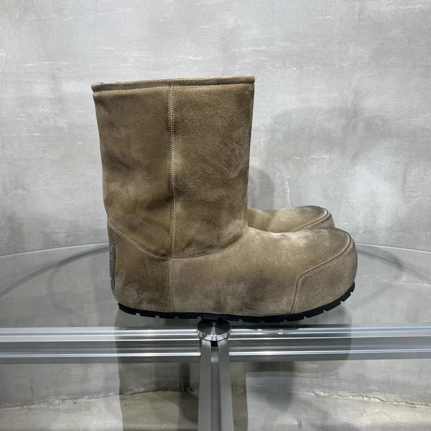 Balenciaga Balenciaga 26 Dumbo Distressed Snow Boots 42 Size US 11 / IT 41 - 4 Thumbnail