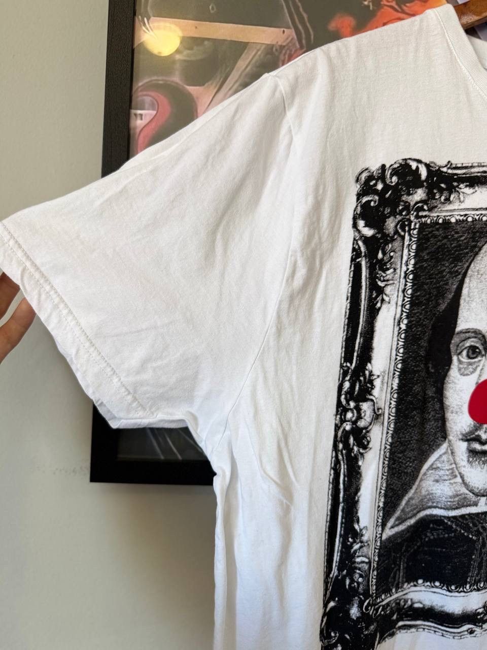 Vintage Mens Vivienne Westwood Comic Relief T-shirt big logo tee Size US XL / EU 56 / 4 - 5 Thumbnail