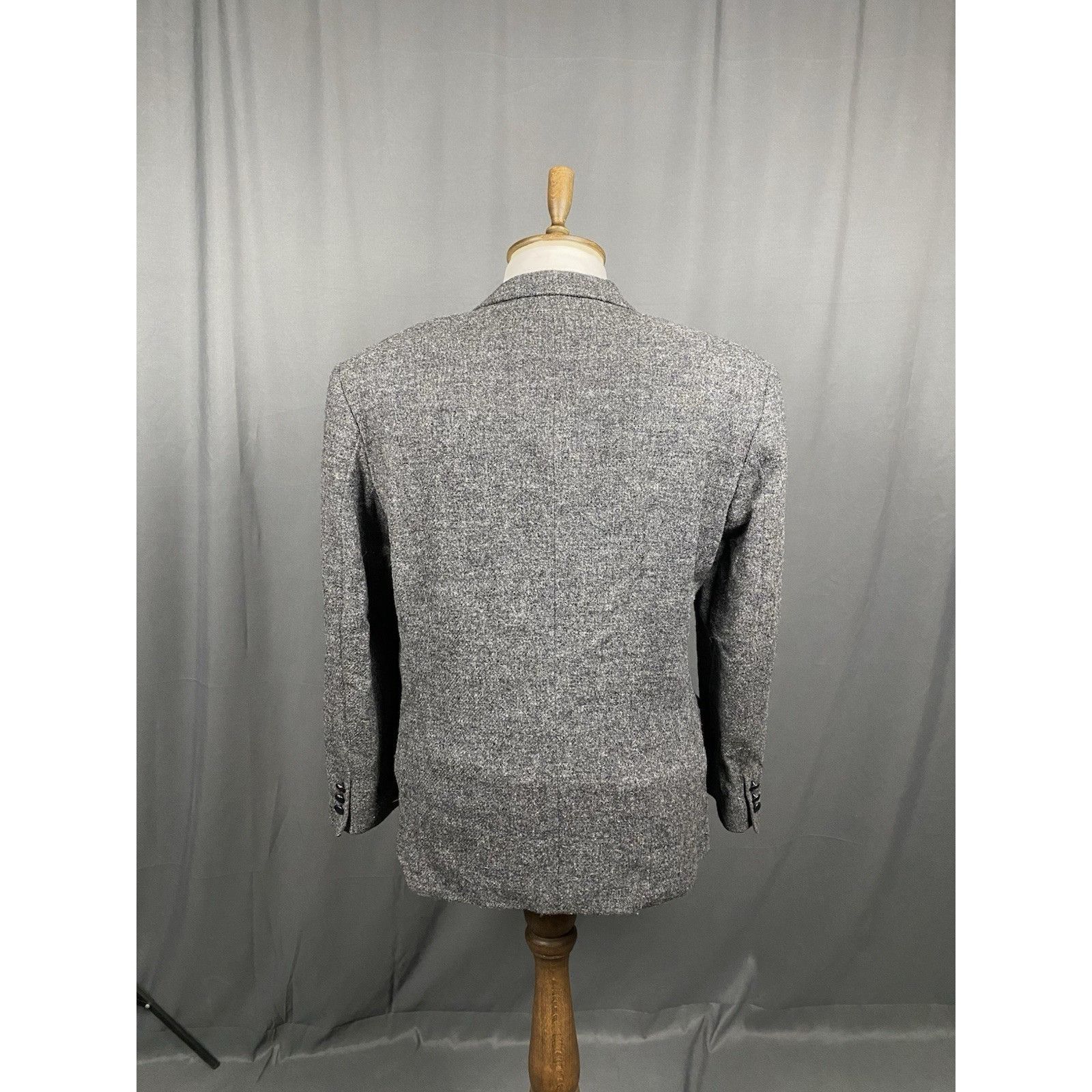 Harris Tweed Harris Tweed Herringbone Men's Gray Wool Blazer Sportcoat Ja Size 52S - 7 Thumbnail