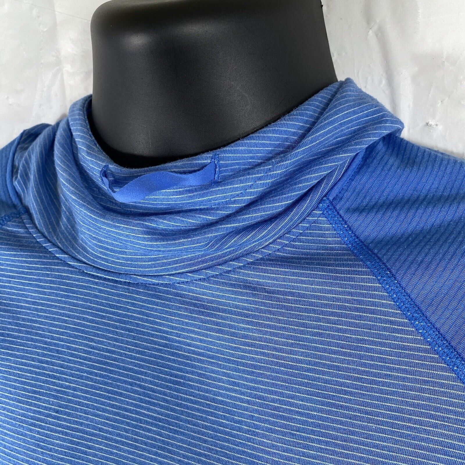 Under Armour Under Armour Run Blue Hooded Sweatshirt With Pocket Small Size S / US 4 / IT 40 - 2 Thumbnail