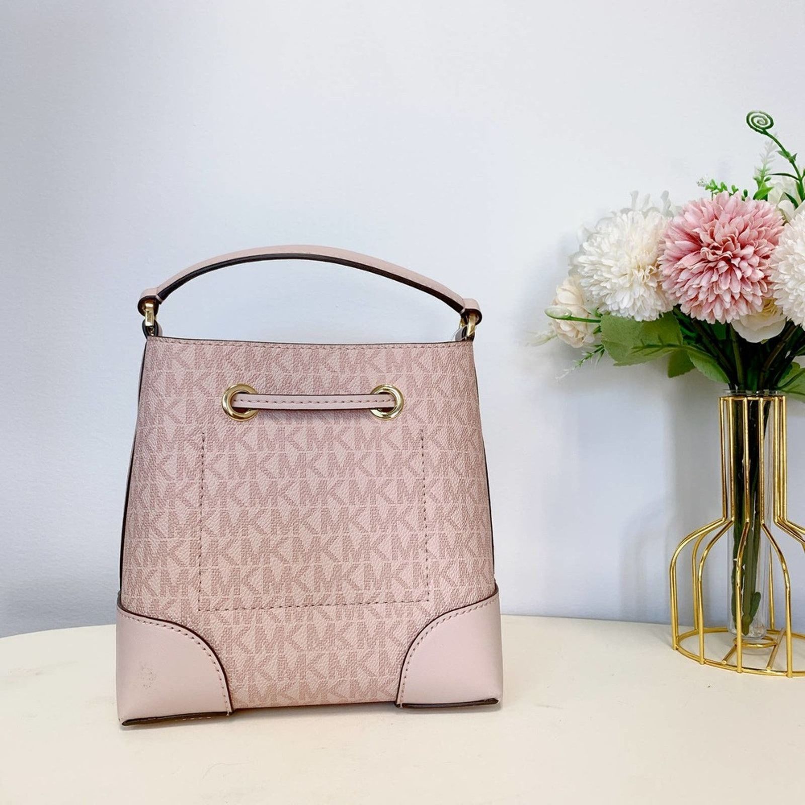 Michael Kors MICHAEL KORS 35F2GM9M1B MERCER S BUCKET DRAWSTRING PWDR BLSH Size ONE SIZE - 2 Thumbnail
