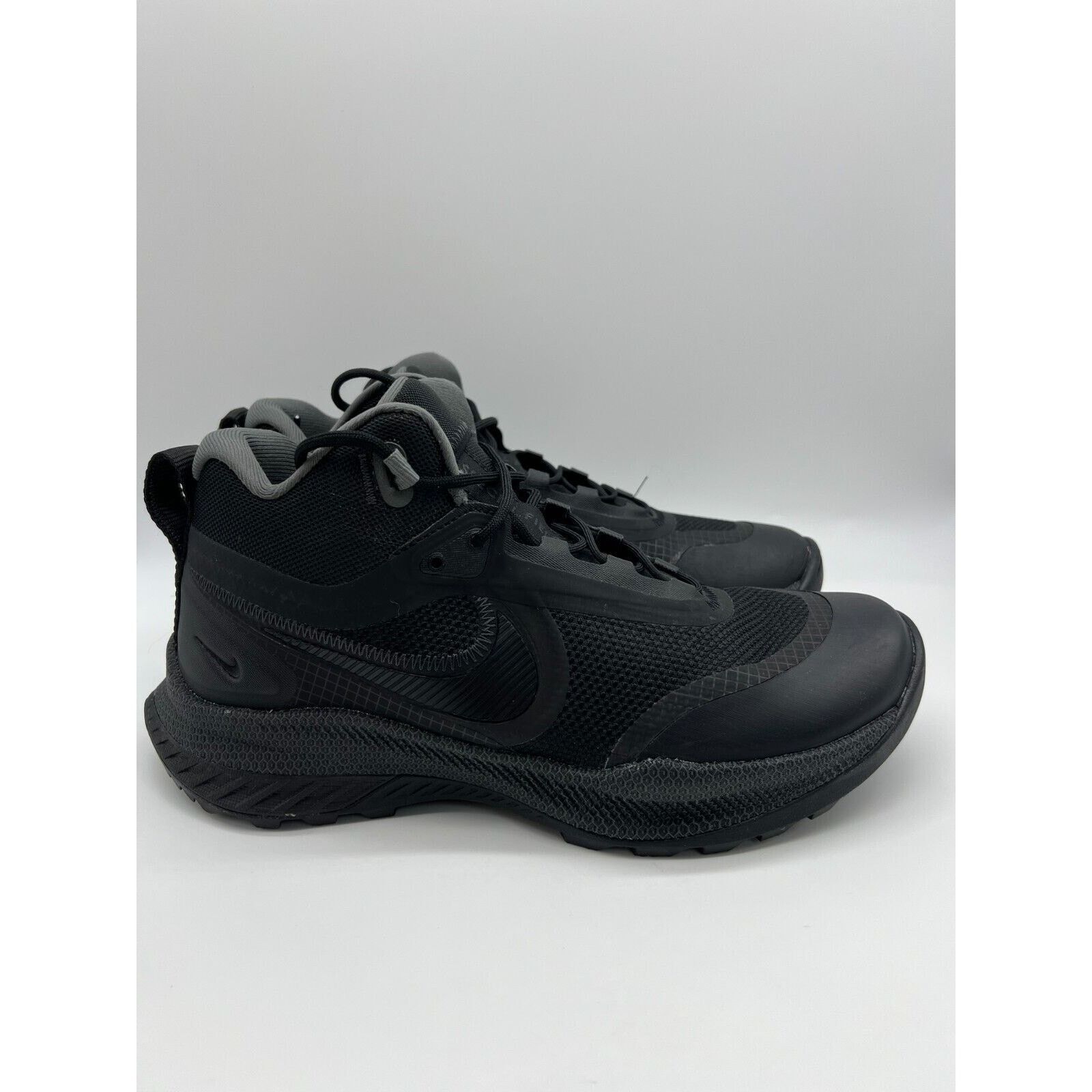 BUGATCHI BUGATCHI Solid Nubuck Leather Sneaker In Maple Size 