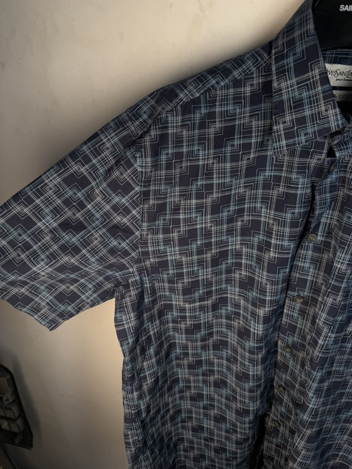 Yves Saint Laurent Summer YSL Shirt Matrix Logo Button Up Collar Shortsleeve Size US L / EU 52-54 / 3 - 15 Thumbnail