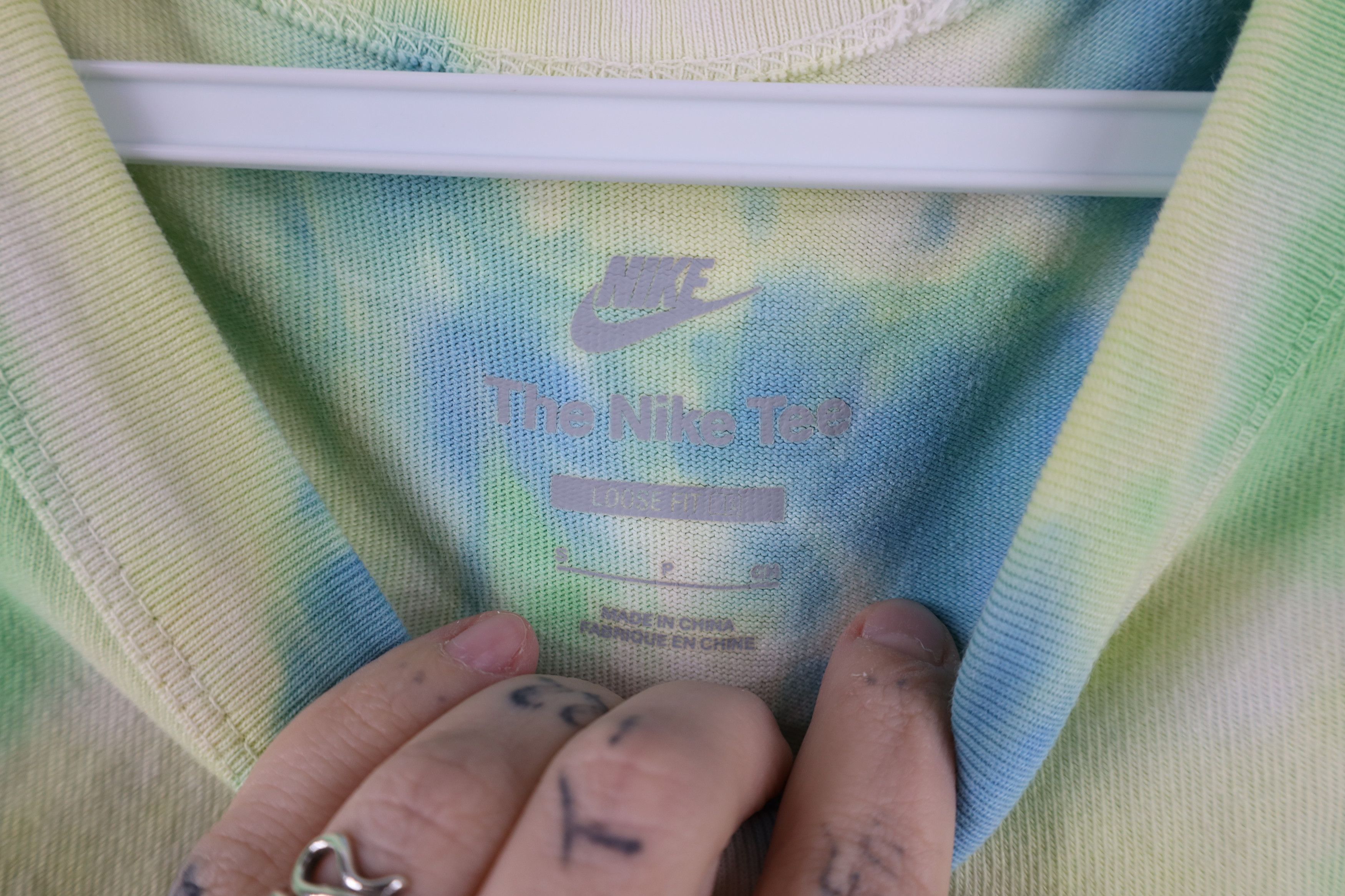 Nike Nike Center Swoosh Tie Dye Heavyweight Ribbed Knit T-Shirt Size US S / EU 44-46 / 1 - 7 Thumbnail