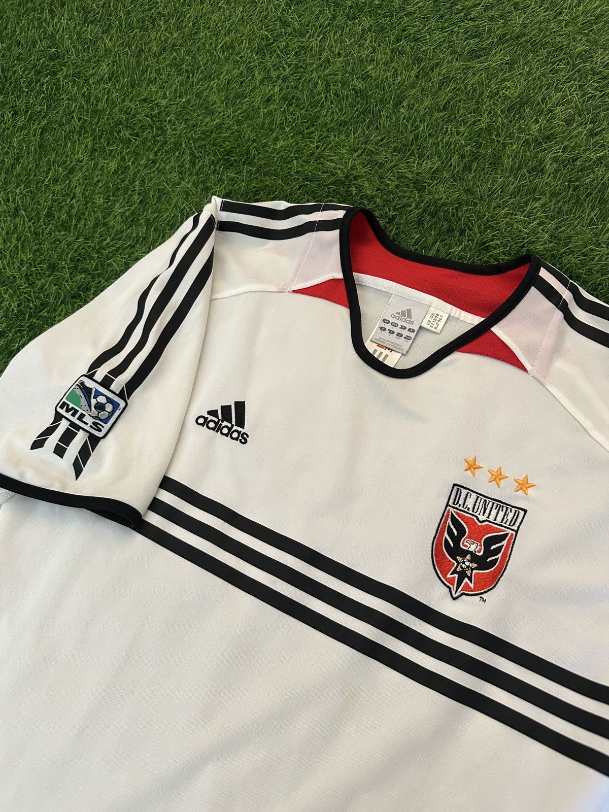 Adidas adidas DC united football soccer jersey size Large Size US L / EU 52-54 / 3 - 3 Thumbnail