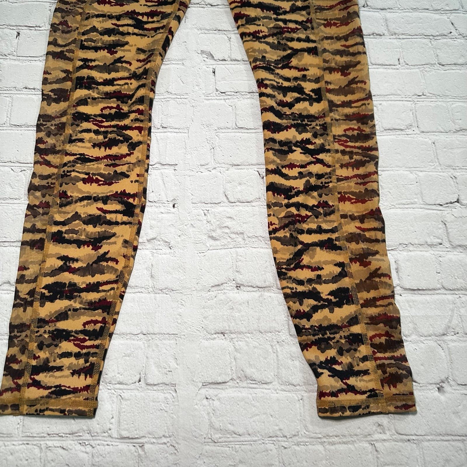 Other Fabletics leggings size small Size 27" / US 4 / IT 40 - 4 Thumbnail