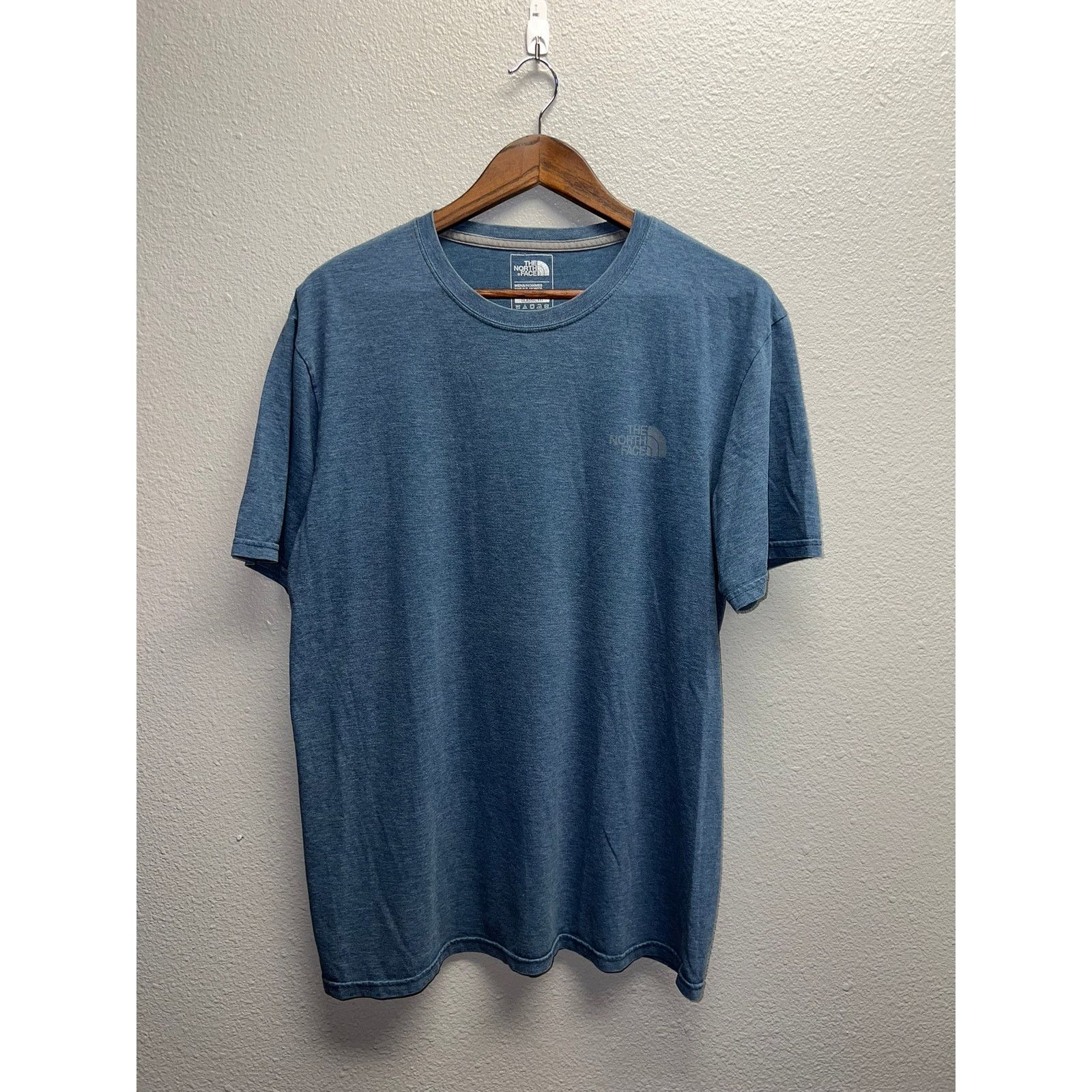 The North Face The North Face Polyester Shirt TNF Classic Fit Blue Tee L Size US L / EU 52-54 / 3 - 1 Thumbnail