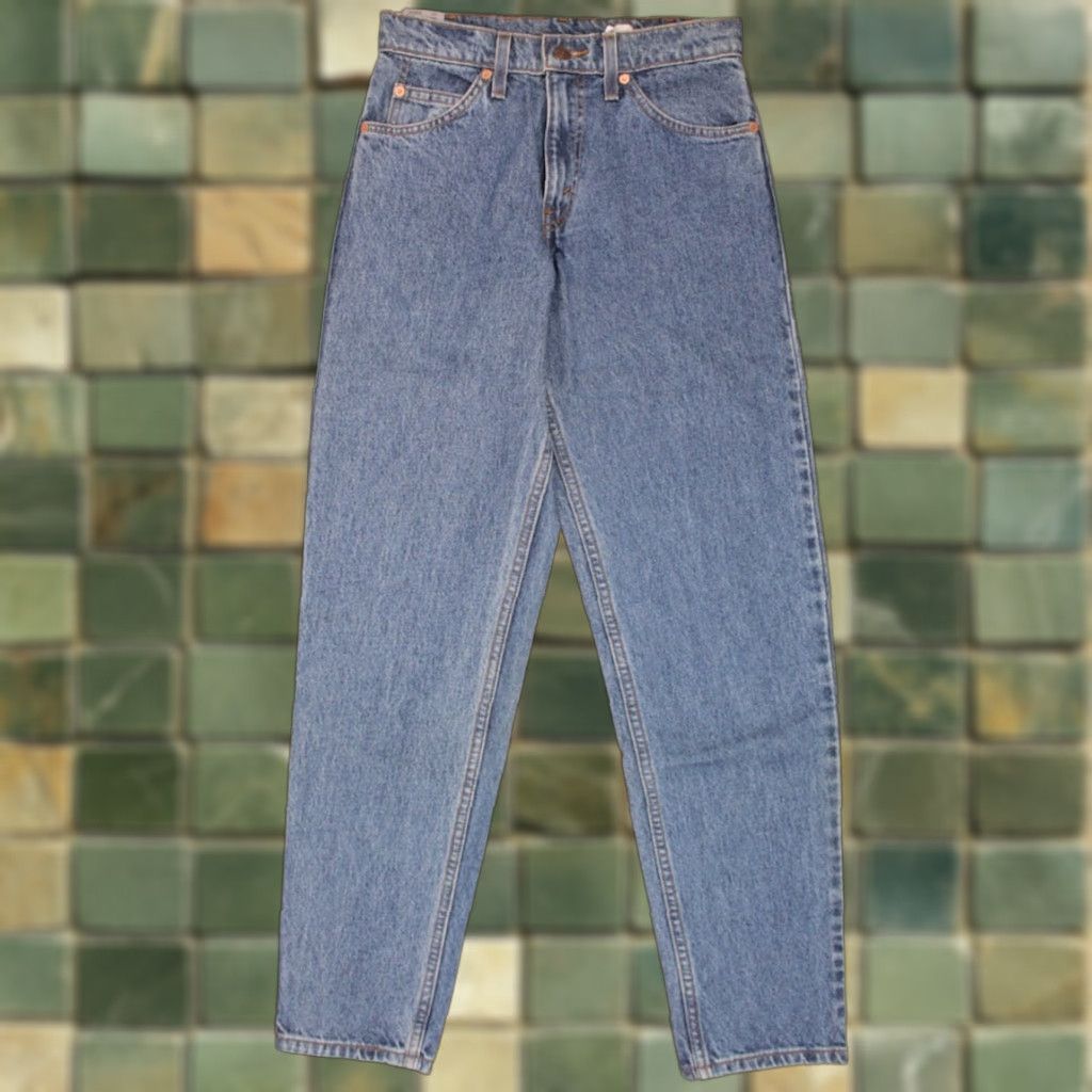 VINTAGE Men's Levi's 550 Tapered Leg Jeans Relaxed Fit Sz 28x32 90s NS