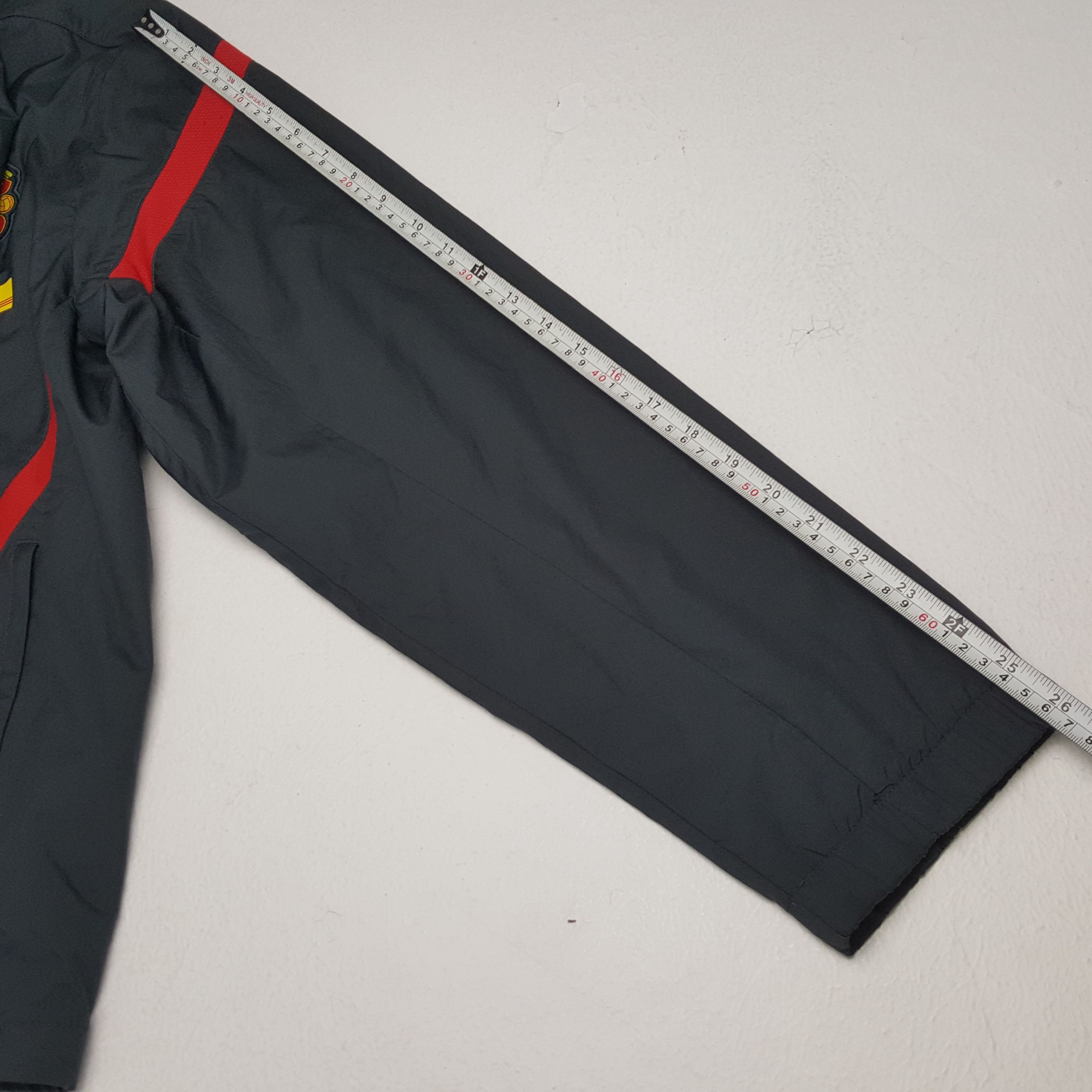 Nike × Vintage NIKE MANCHESTER UNITED Soccer Club Windbreaker Jacket Size US M / EU 48-50 / 2 - 6 Thumbnail