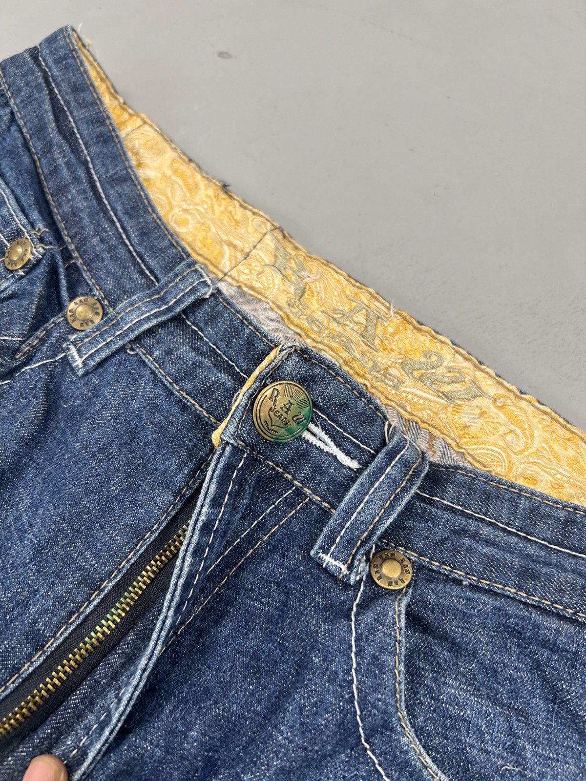 Southpole Vintage raw jeans thread embroidered denim Size US 32 / EU 48 - 5 Thumbnail
