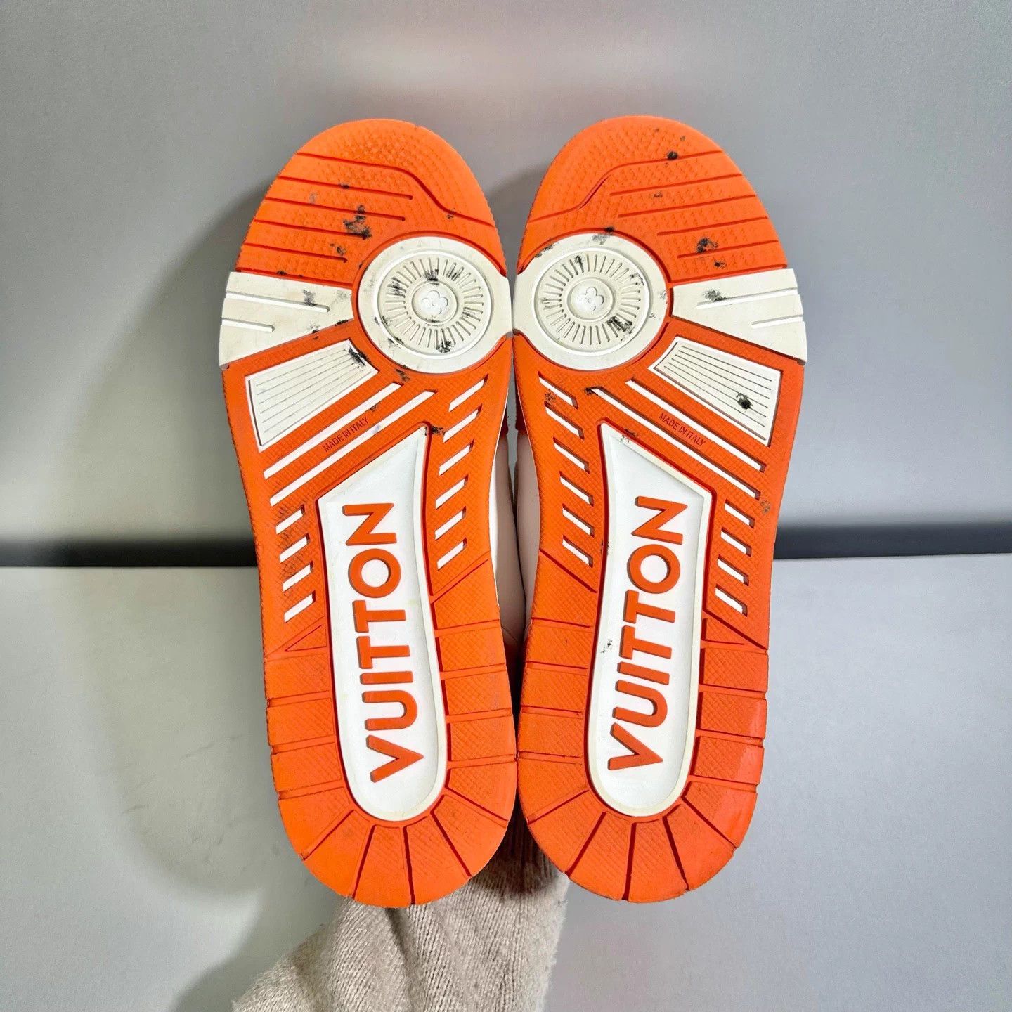 Louis Vuitton LV White/Orange Velcro Trainer 8.5US/42.5EU Excellent Size US 8.5 / EU 41-42 - 7 Thumbnail