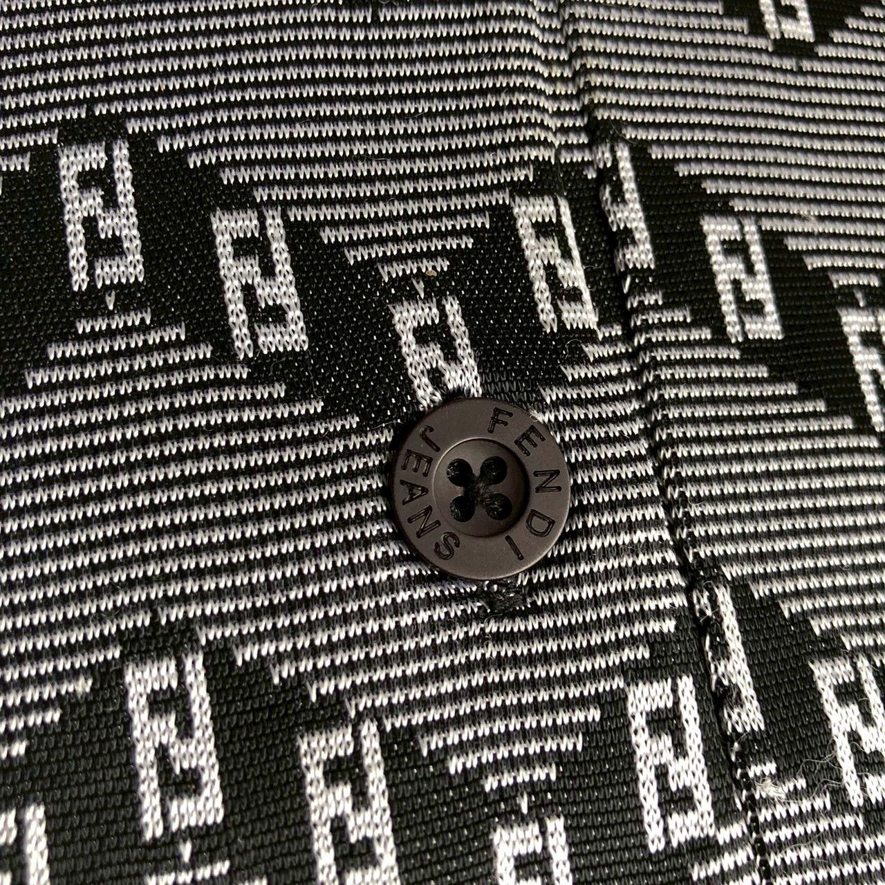 Fendi Vintage Fendi FF Monogram Polo Shirt Size S / US 4 / IT 40 - 5 Thumbnail