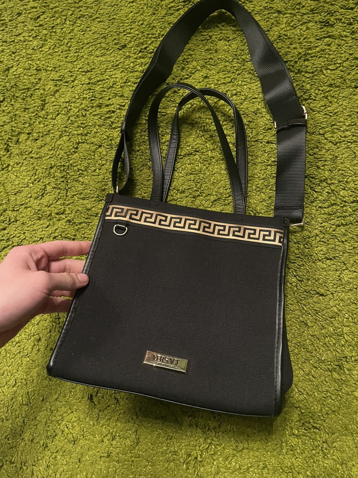 Designer × Versace × Vintage Versace Fragrances parfum line shoulder bag 2000s vintage Size ONE SIZE - 2 Thumbnail