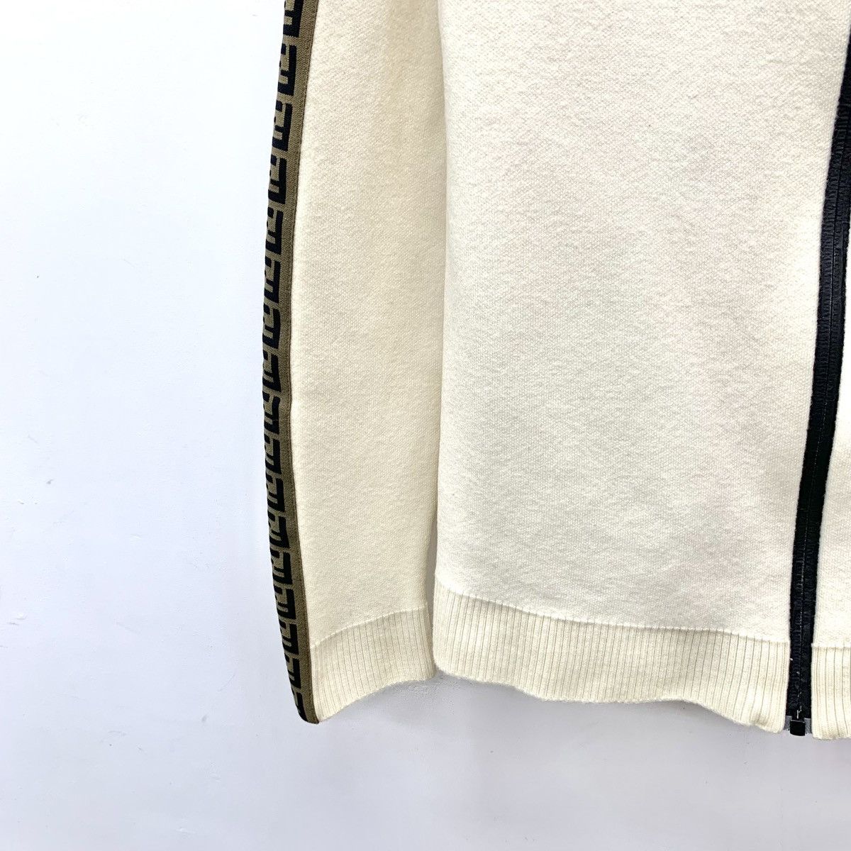 Fendi Fendi Stand Collar Zipper Long Sleeve Knit Jacket K26WX Size US L / EU 52-54 / 3 - 4 Thumbnail
