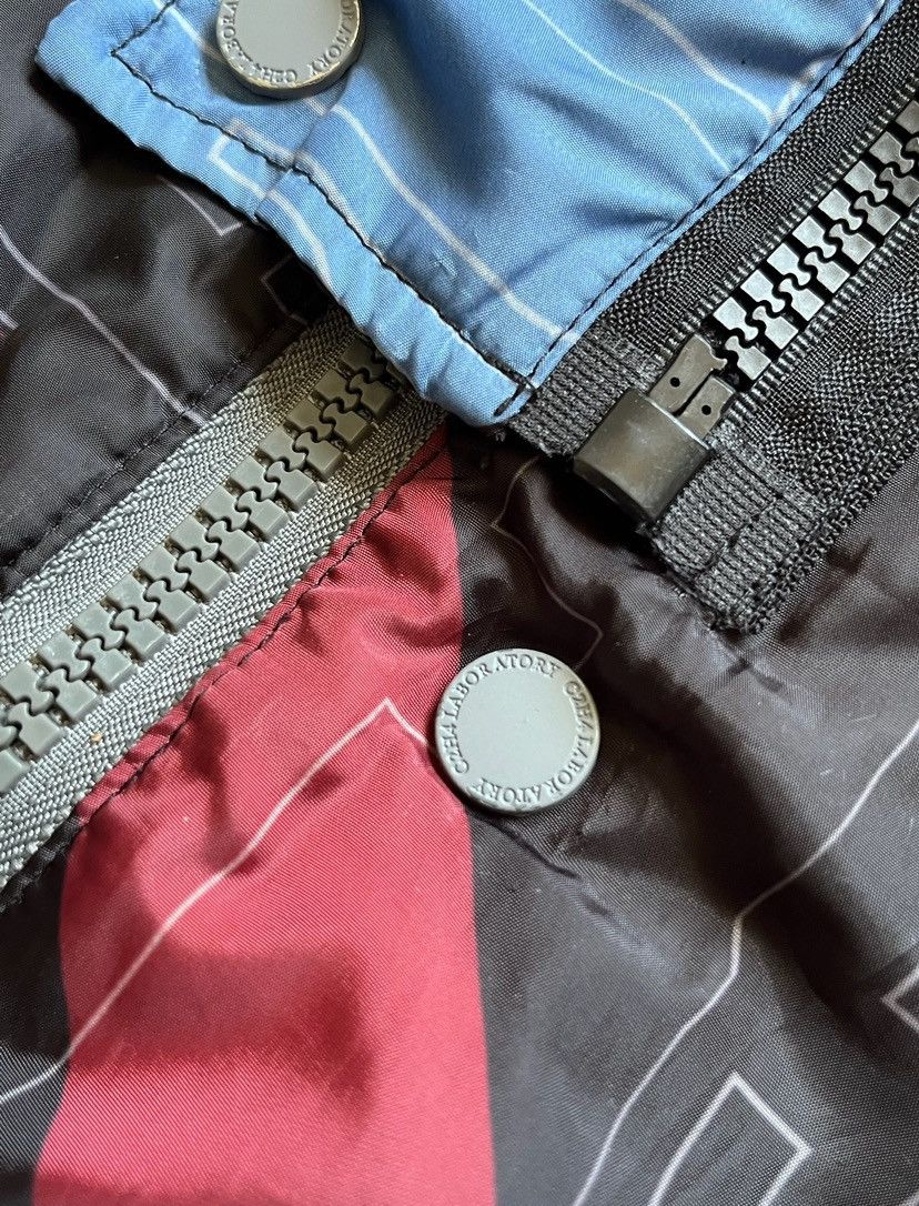 C2H4 C2H4 Reversible On Carbon Gorpcore Puffer Vest Rare Y2K Size US L / EU 52-54 / 3 - 8 Thumbnail