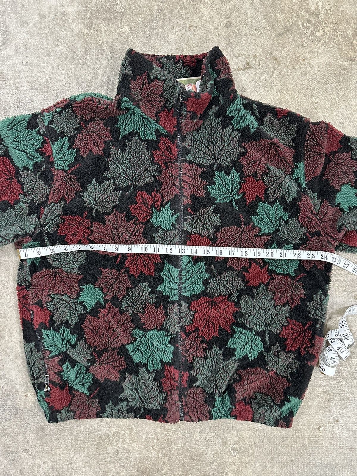 Vintage Vintage 90s Canadian Polar Bear Maple Leaf Fleece Jacket Size US L / EU 52-54 / 3 - 9 Thumbnail