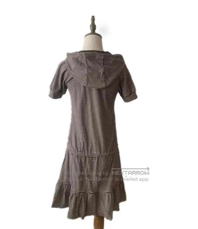 Burberry Burberry Striped Hooded Dress in Dark Brown. Size M / US 6-8 / IT 42-44 - 4 Thumbnail