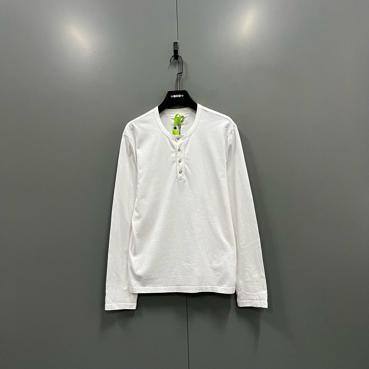Bottega Veneta Bottega Veneta White T-Shirt l Men Size US L / EU 52-54 / 3 - 1 Thumbnail