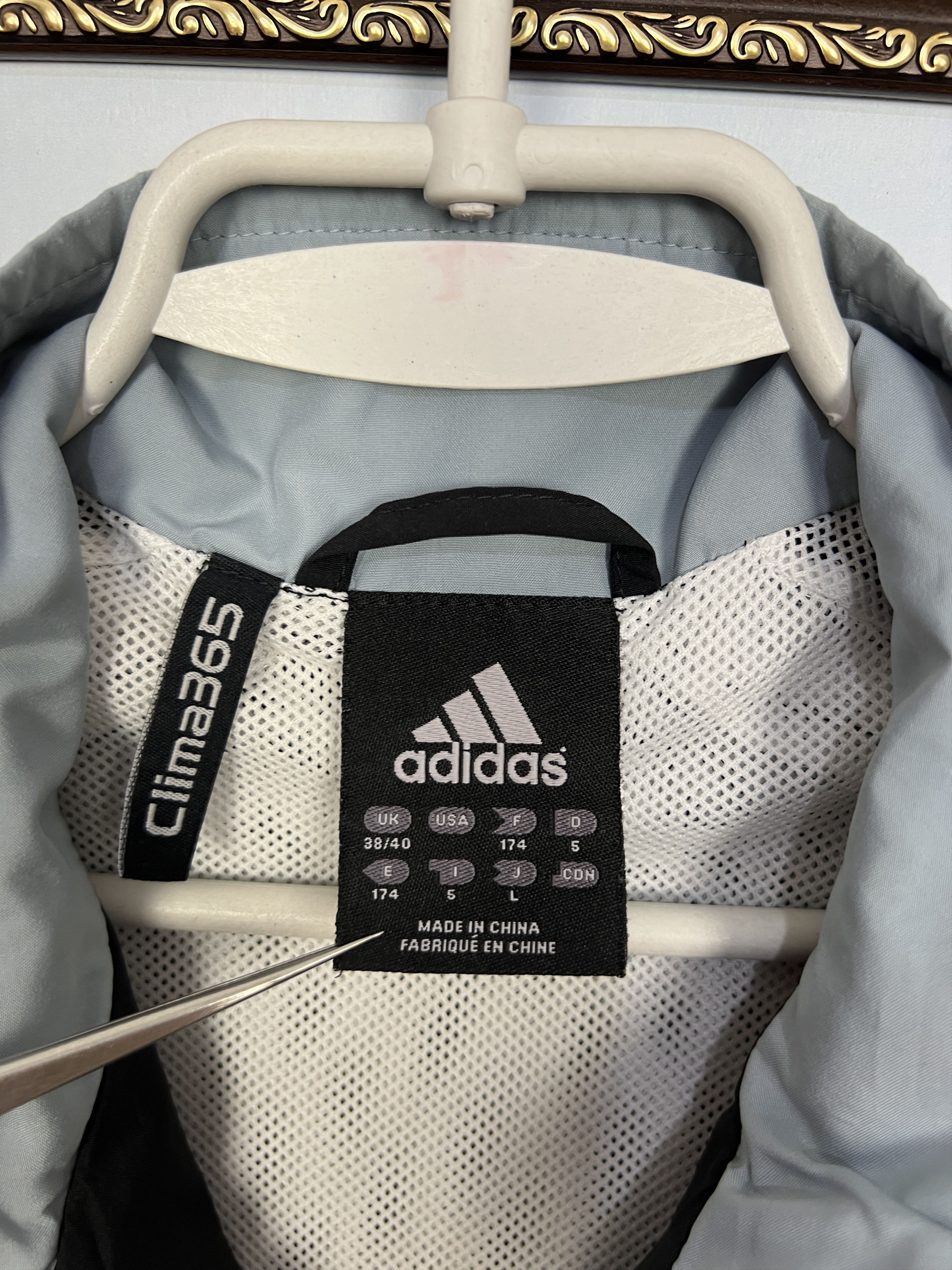Adidas Vintage Adidas Real Madrid Football Jacket Soccer Train Size US M / EU 48-50 / 2 - 9 Thumbnail