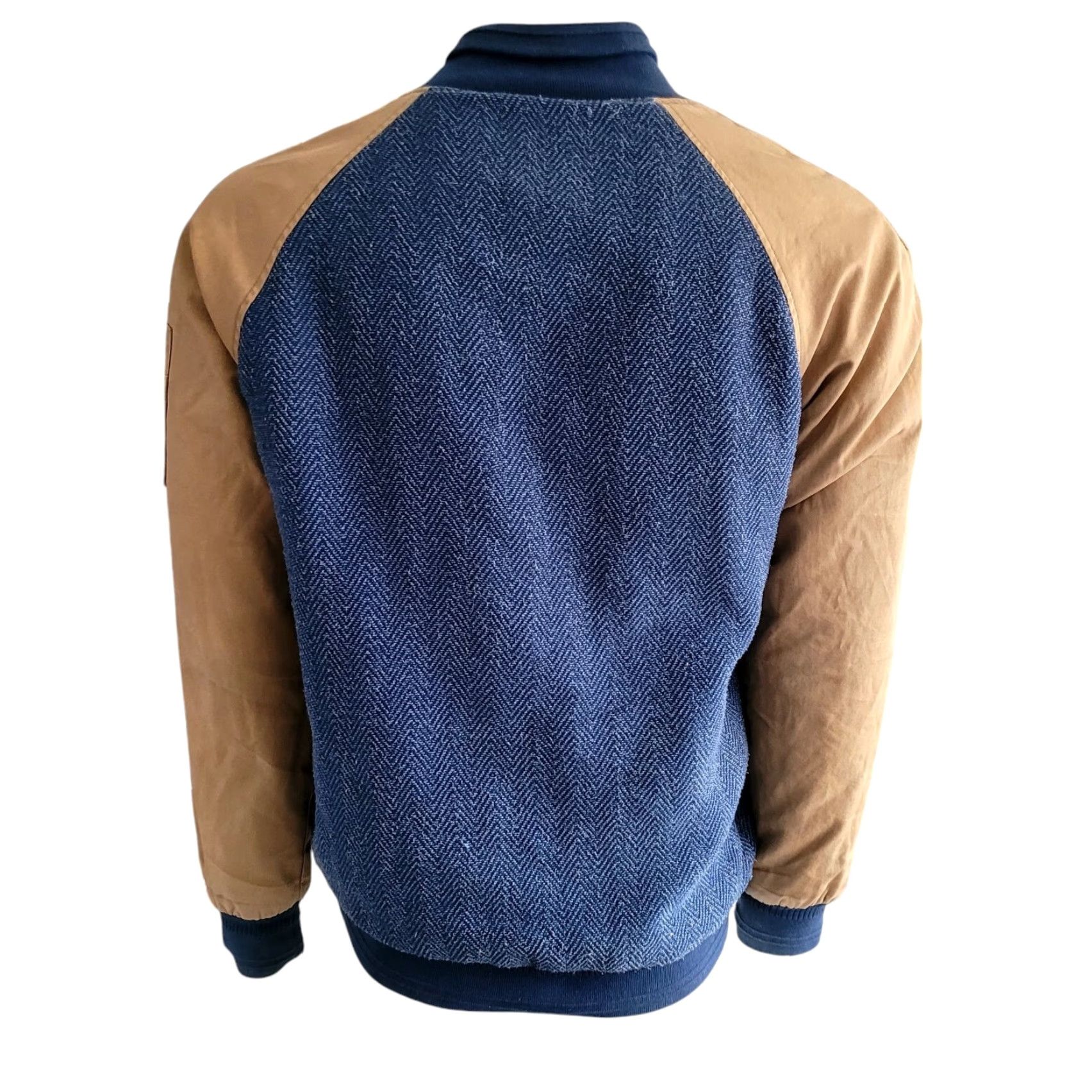 Vintage DC Shoes Emerald Coast Bomber Jacket M Navy Blue & Tan Men’s Jacket Bomber Navy Tan 90s? No Size US M / EU 48-50 / 2 - 5 Thumbnail