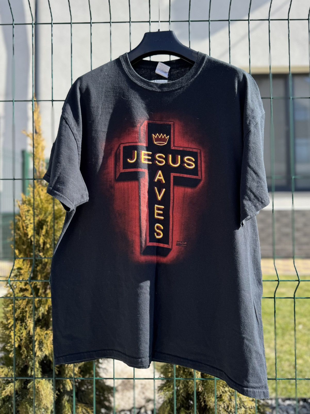 Band Tees Vintage Y2K Jesus Saves Graphic Cross Tee Size US XL / EU 56 / 4 - 1 Thumbnail