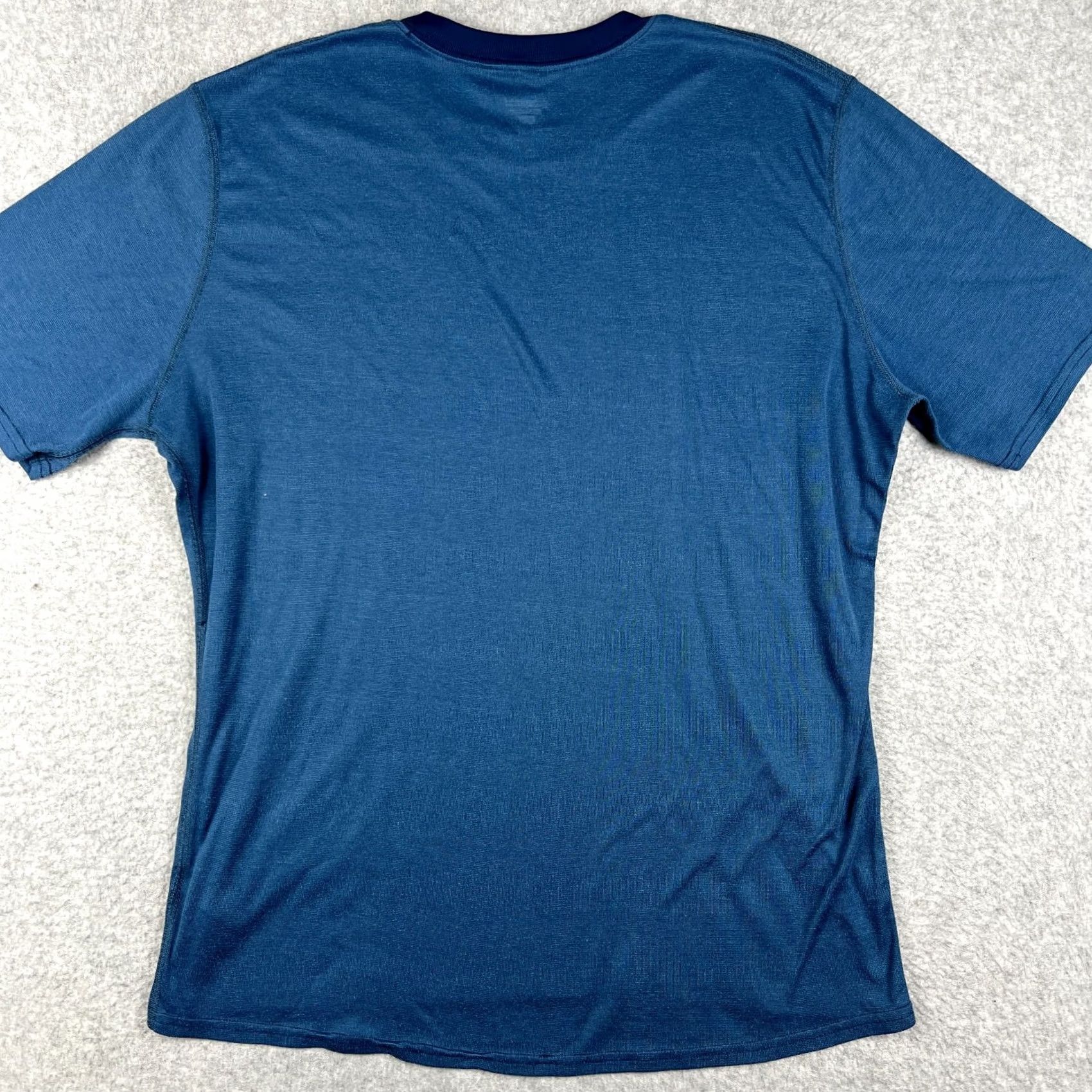 Patagonia Patagonia Capilene Cool Shirt Baselayer XL Men Blue Hiking Trail Active - Lightweight Basic Size US XL / EU 56 / 4 - 2 Thumbnail