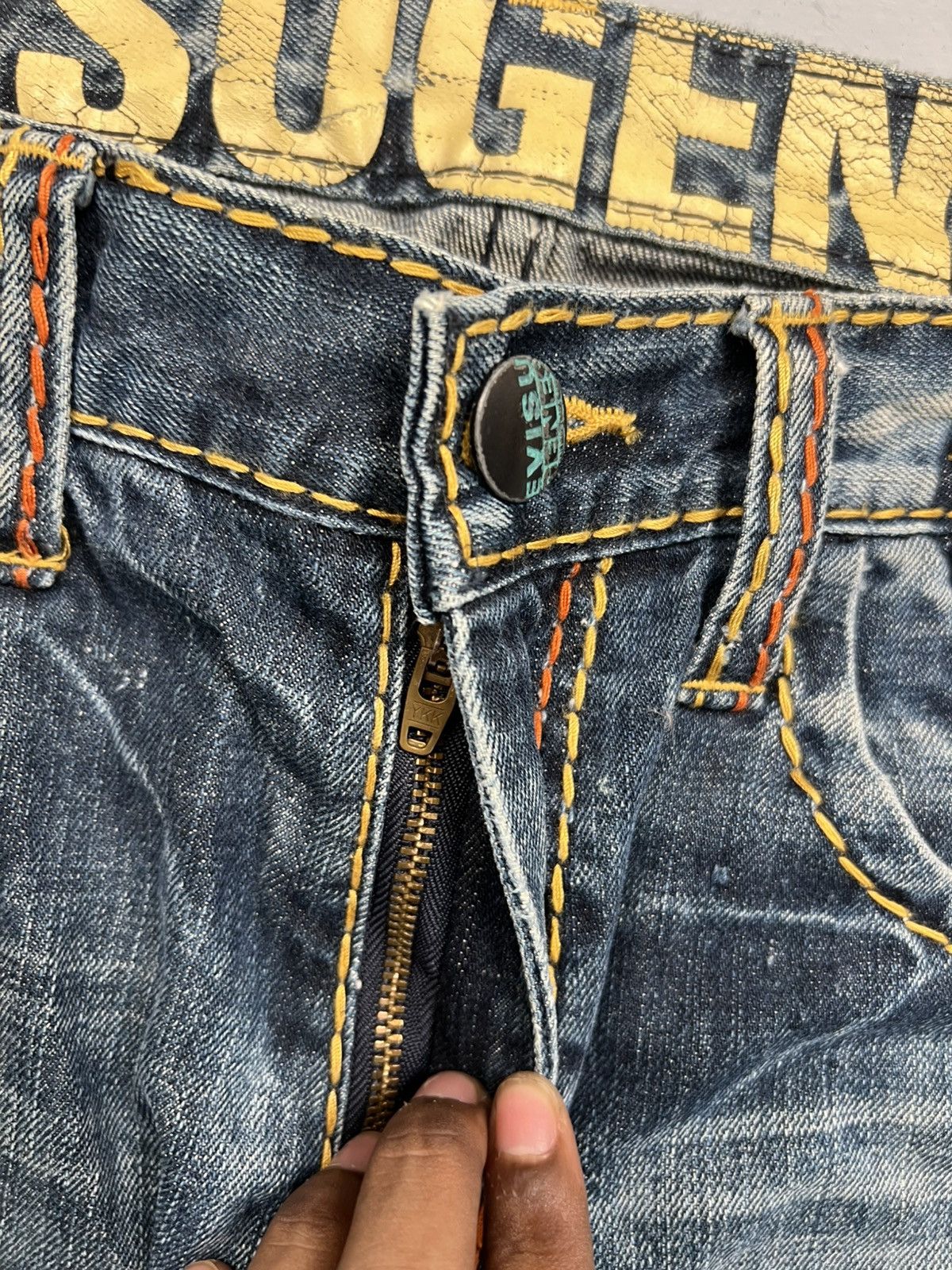 Vintage Vintage Evisu genes inspired spell out embroidered denim Size US 32 / EU 48 - 2 Thumbnail