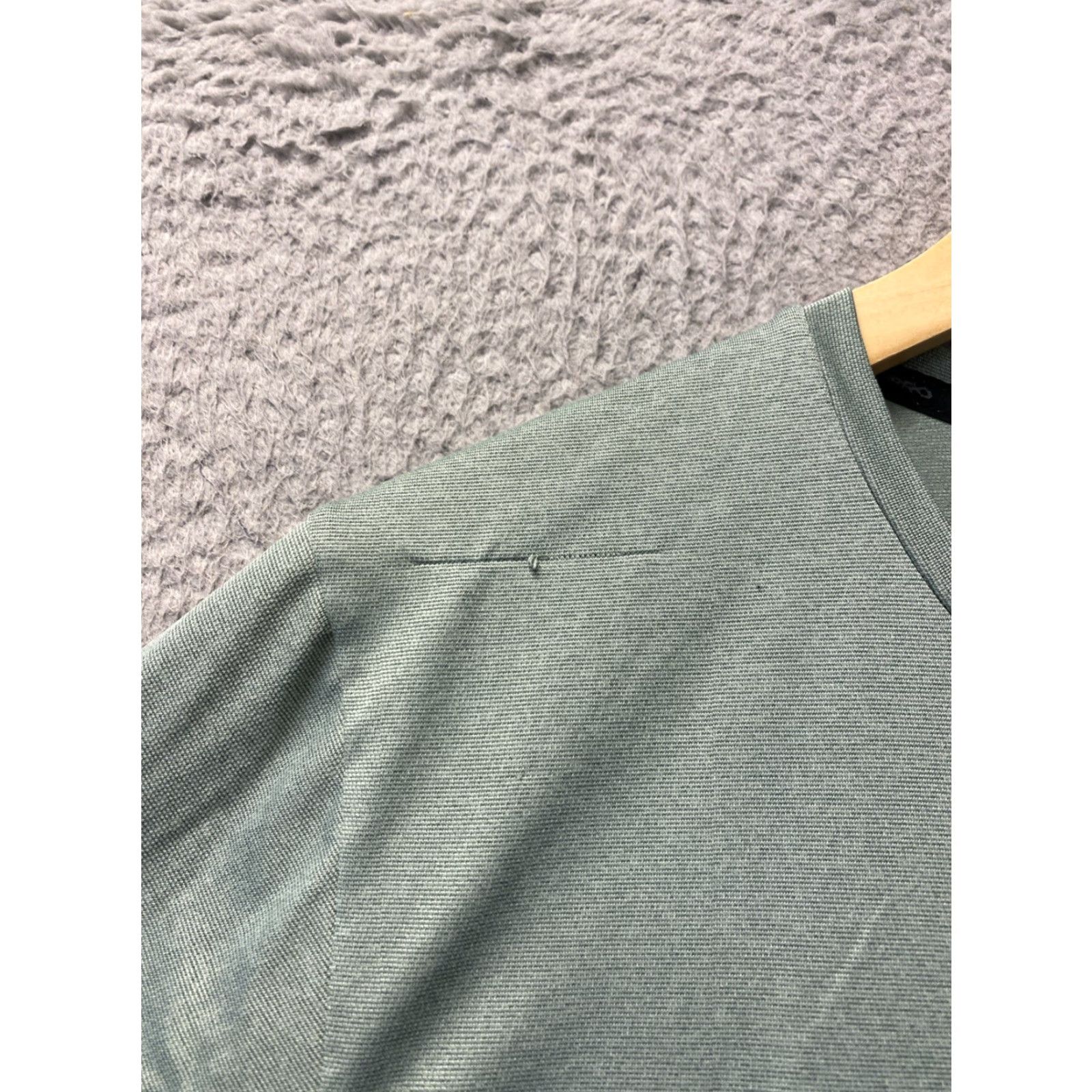 Nike Nike Dri Fit Shirt Nike Dri-FIT Shirt Adult Small Green Swoosh Running Training MENS/141-24 Size US S / EU 44-46 / 1 - 3 Thumbnail