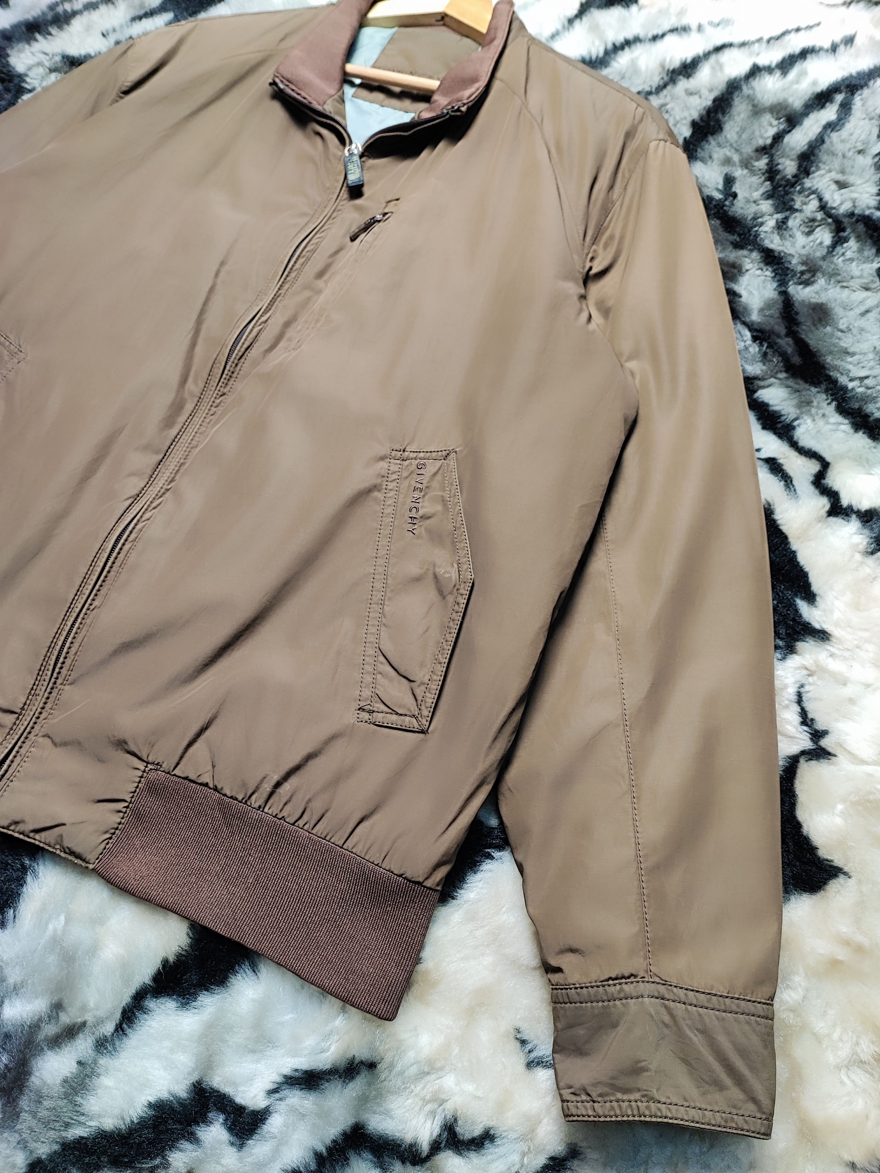 Givenchy Givenchy Bombers Light Jacket Travis Scoot Colour Size US L / EU 52-54 / 3 - 4 Thumbnail
