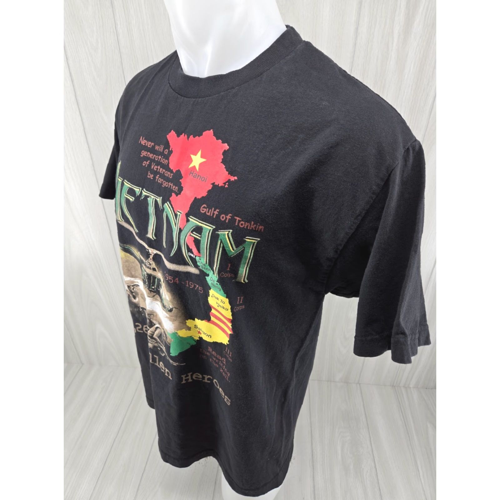 Vintage VINTAGE Vietnam War Veteran T-Shirt Men's Large USA Black T-Shirt Army Military USA Graphic Print Short Sleeve Crew Neck Murina Gildan Heavy Cotton Size US L / EU 52-54 / 3 - 5 Thumbnail