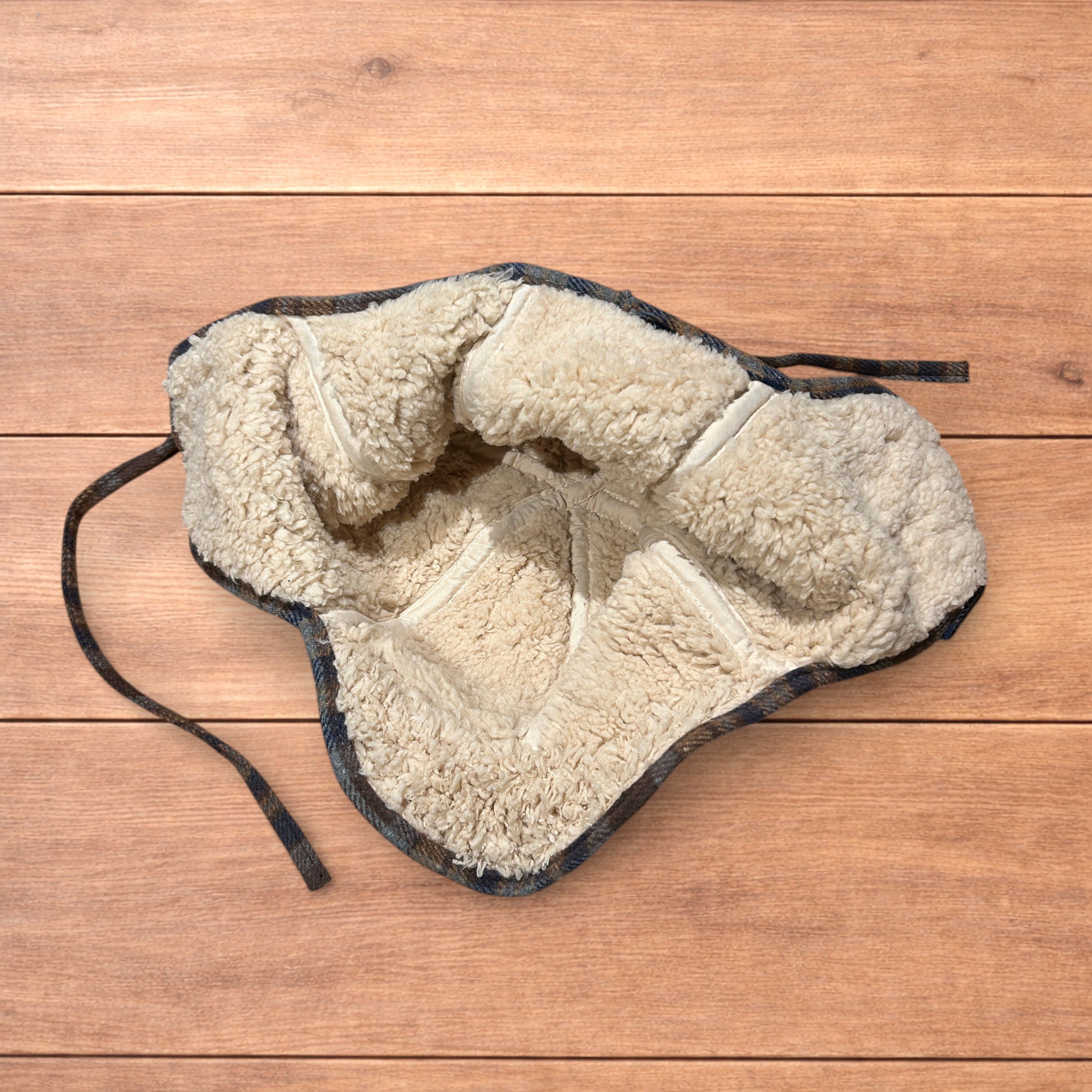 Japanese Brand Vintage style trapper ear flap checkered hat in navy/brown. Size ONE SIZE - 6 Thumbnail