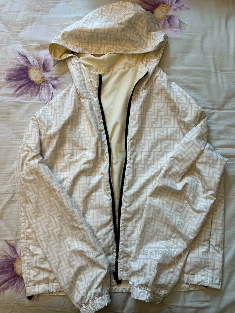 Fendi Fendi Logo Printed Reversible Hooded Jacket Size US M / EU 48-50 / 2 - 1 Thumbnail