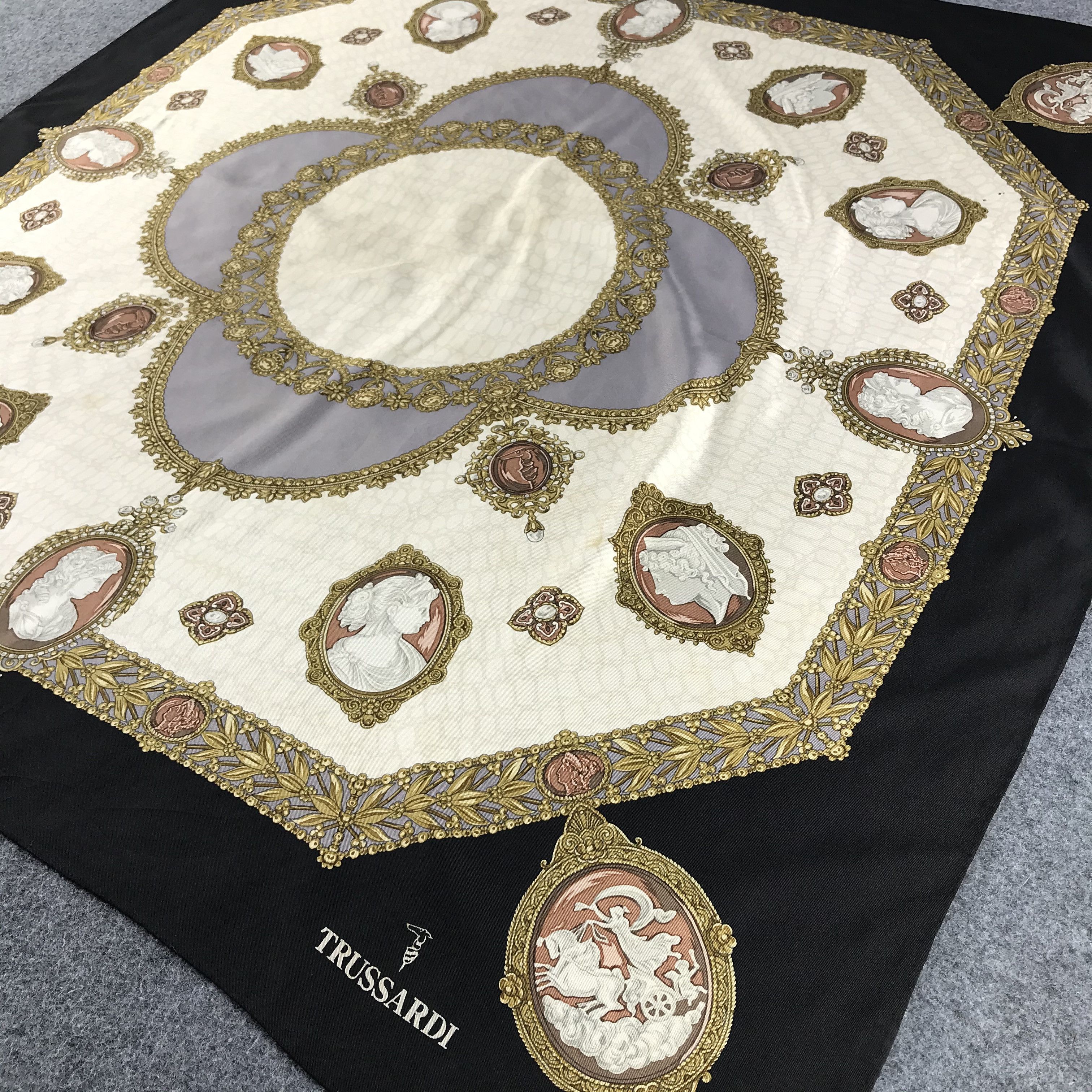 Trussardi Trussardi Silk Scarf M48 Size ONE SIZE - 3 Thumbnail