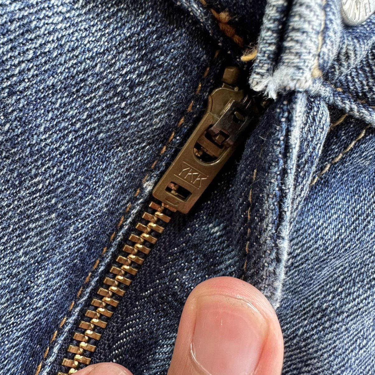 Japanese Brand Vintage Japanese Faded Jean Distressed Denim Pant W31 Size US 31 - 5 Thumbnail