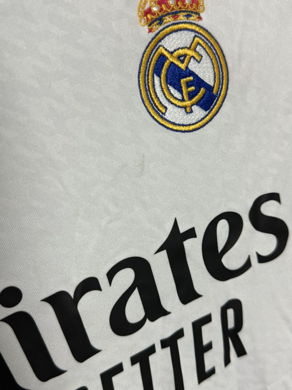 Adidas KIDS New Real Madrid 24/25 Home Vinicius Jr. Football Jersey Size US XS / EU 42 / 0 - 9 Thumbnail