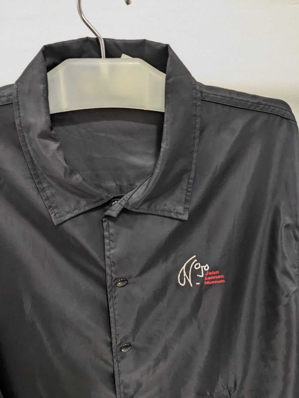 Band Tees VINTAGE JOHN LENNON MUSEUM COACH JACKET WAR IS OVER Size US L / EU 52-54 / 3 - 4 Thumbnail