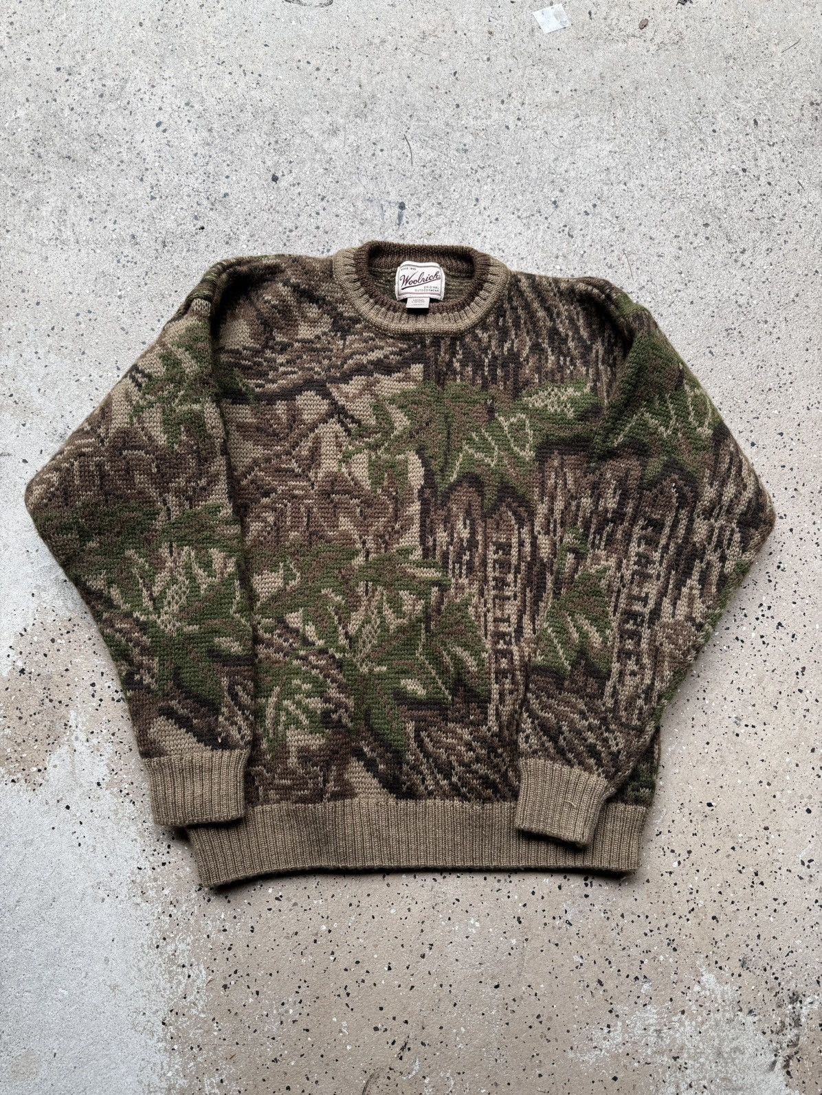 Vintage woolrich wool outlet realtree camo sweater