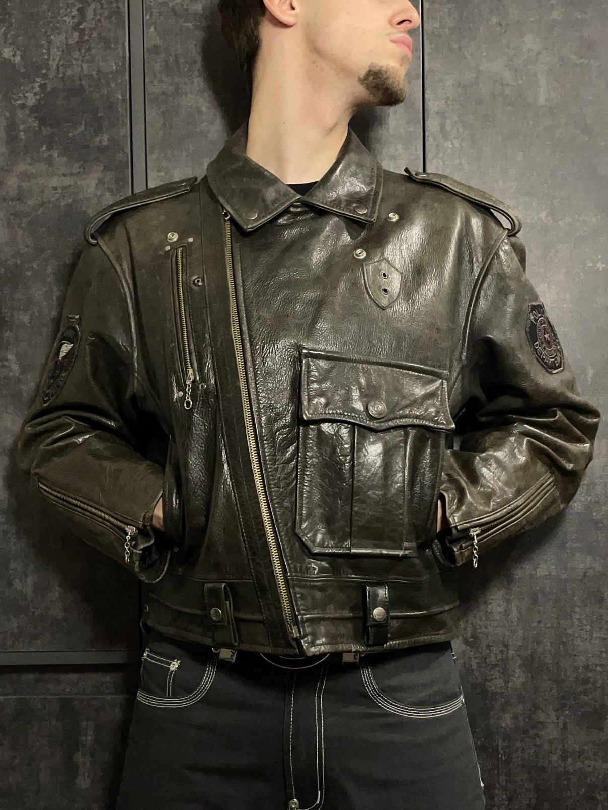 Vintage Crazy Vintage Redskins Cropped Leather Jacket Polizei Schott Size US L / EU 52-54 / 3 - 9 Thumbnail