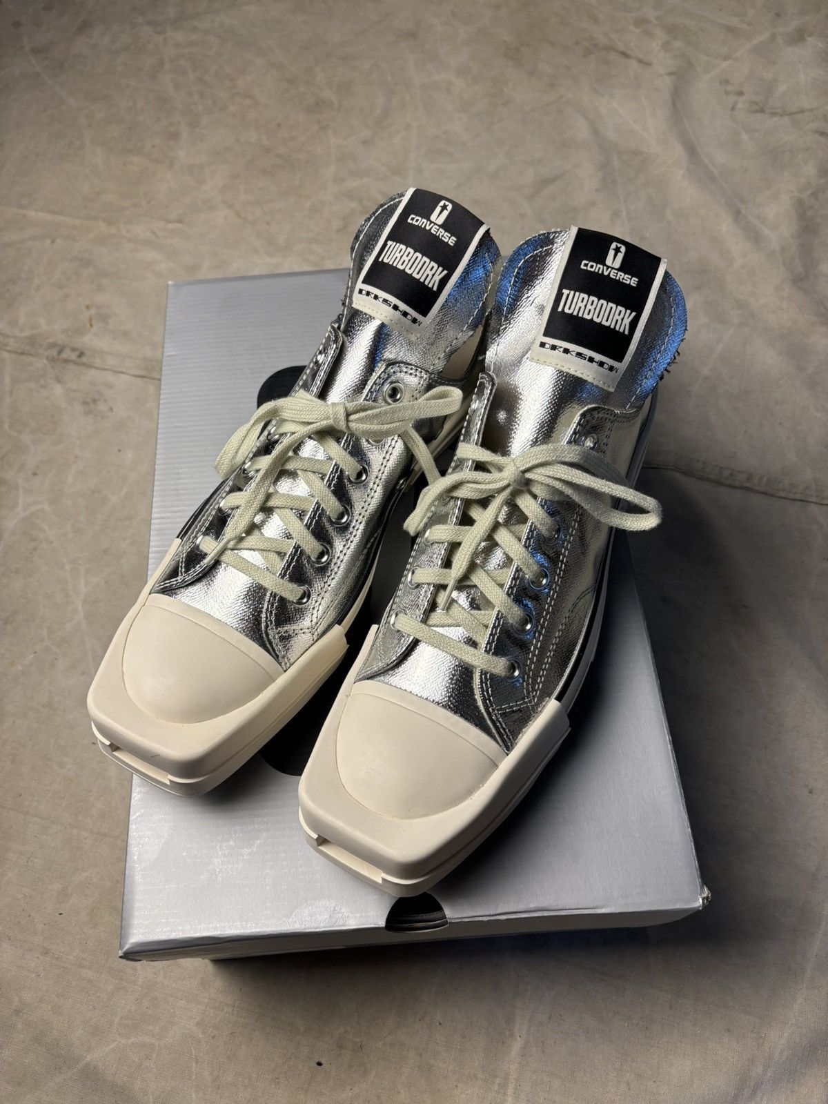 Converse × Rick Owens Drkshdw Rick Owens X Converse Turbodrk Silver Low 10.5 Size US 10.5 / EU 43-44 - 1 Thumbnail