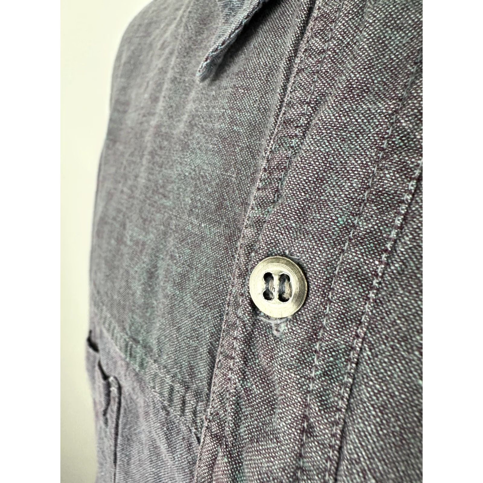 Vintage VINTAGE Marc Daniels Chambray Work Shirt Men XL Purple Blue 90s Grunge Button-Up Short Sleeve Casual Workwear Mens Size US XL / EU 56 / 4 - 7 Thumbnail